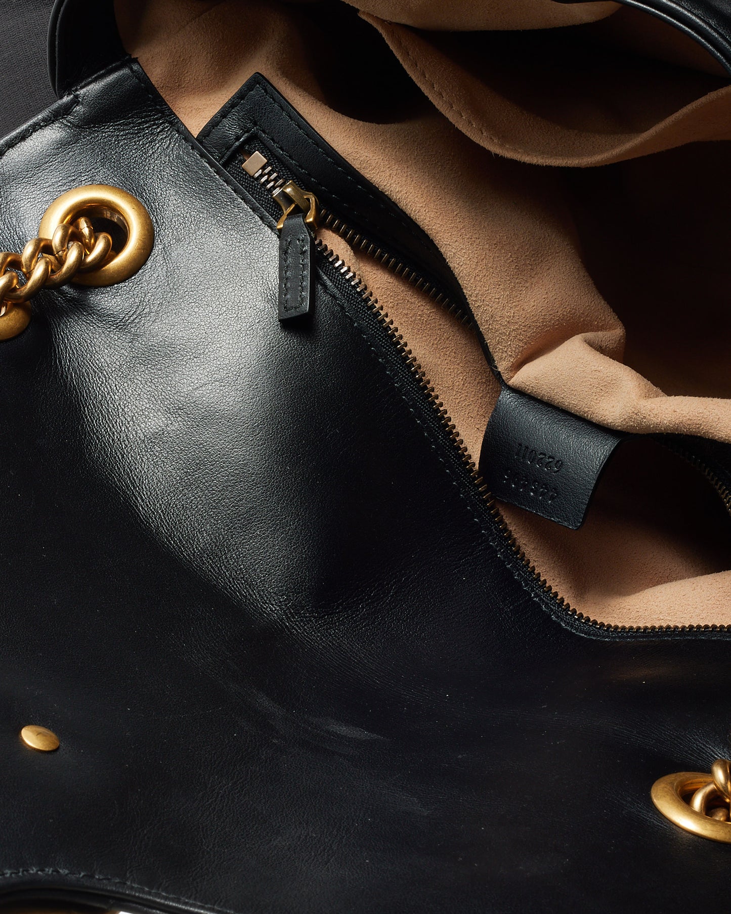 Gucci Black Matelassé Leather Medium GG Marmont Shoulder Bag