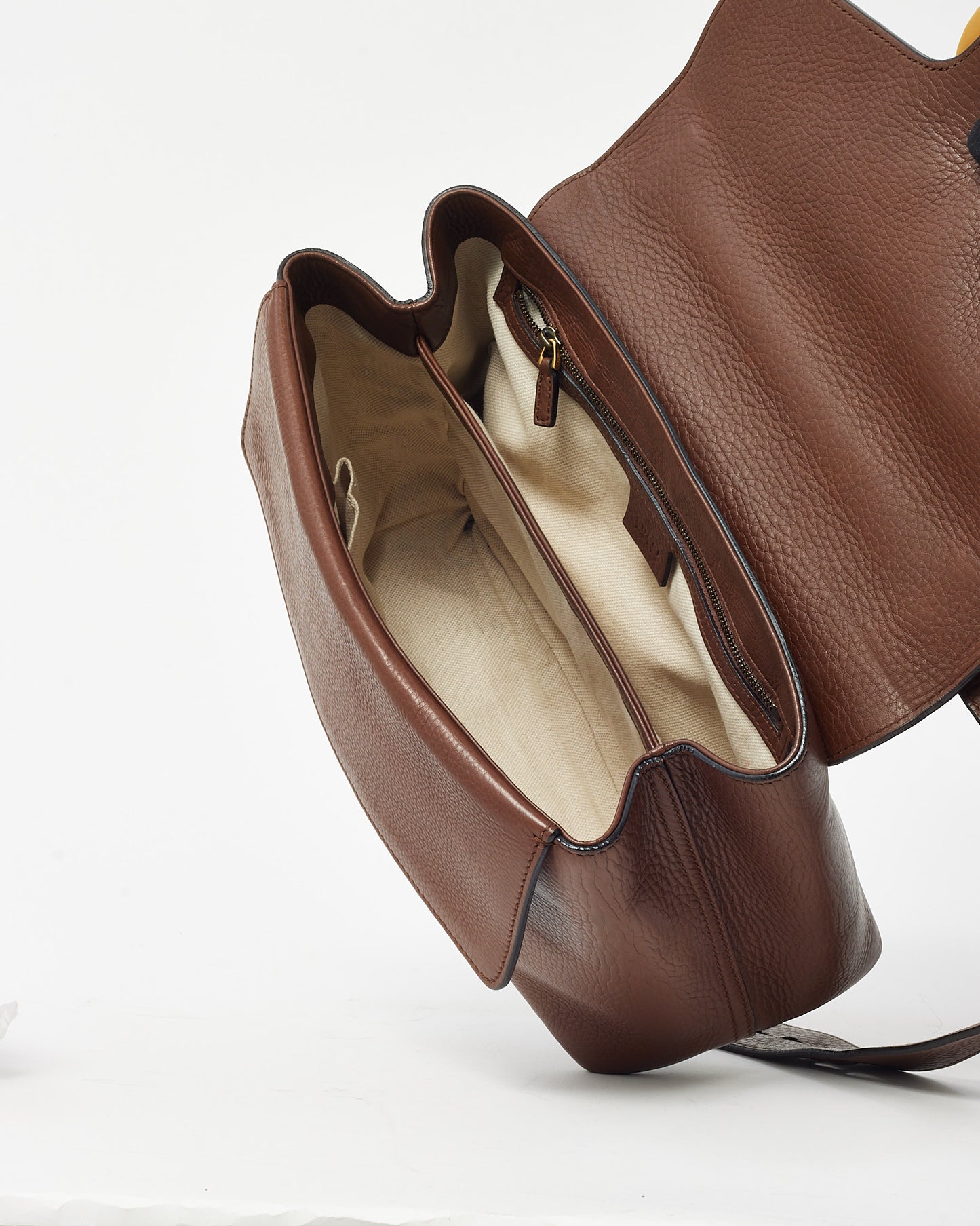 Gucci Brown Pebbled Leather GG Marmont Medium Messenger Shoulder Bag