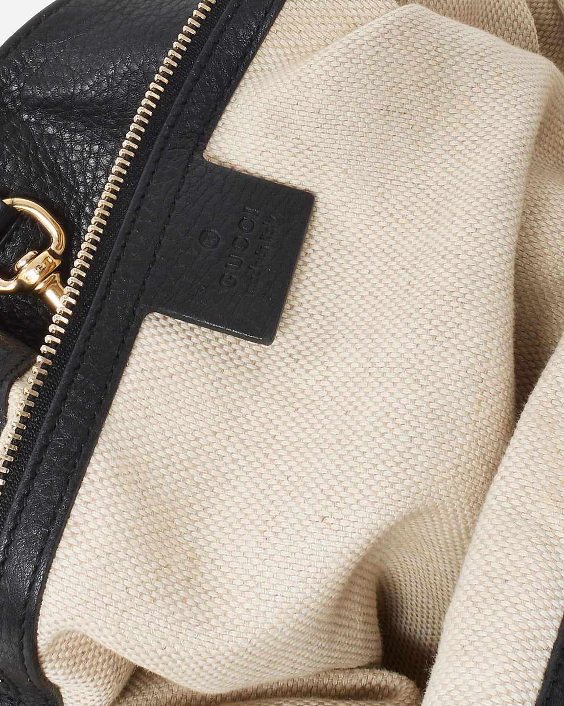 Gucci Black Pebbled Leather GG Soho Chain Shoulder Bag