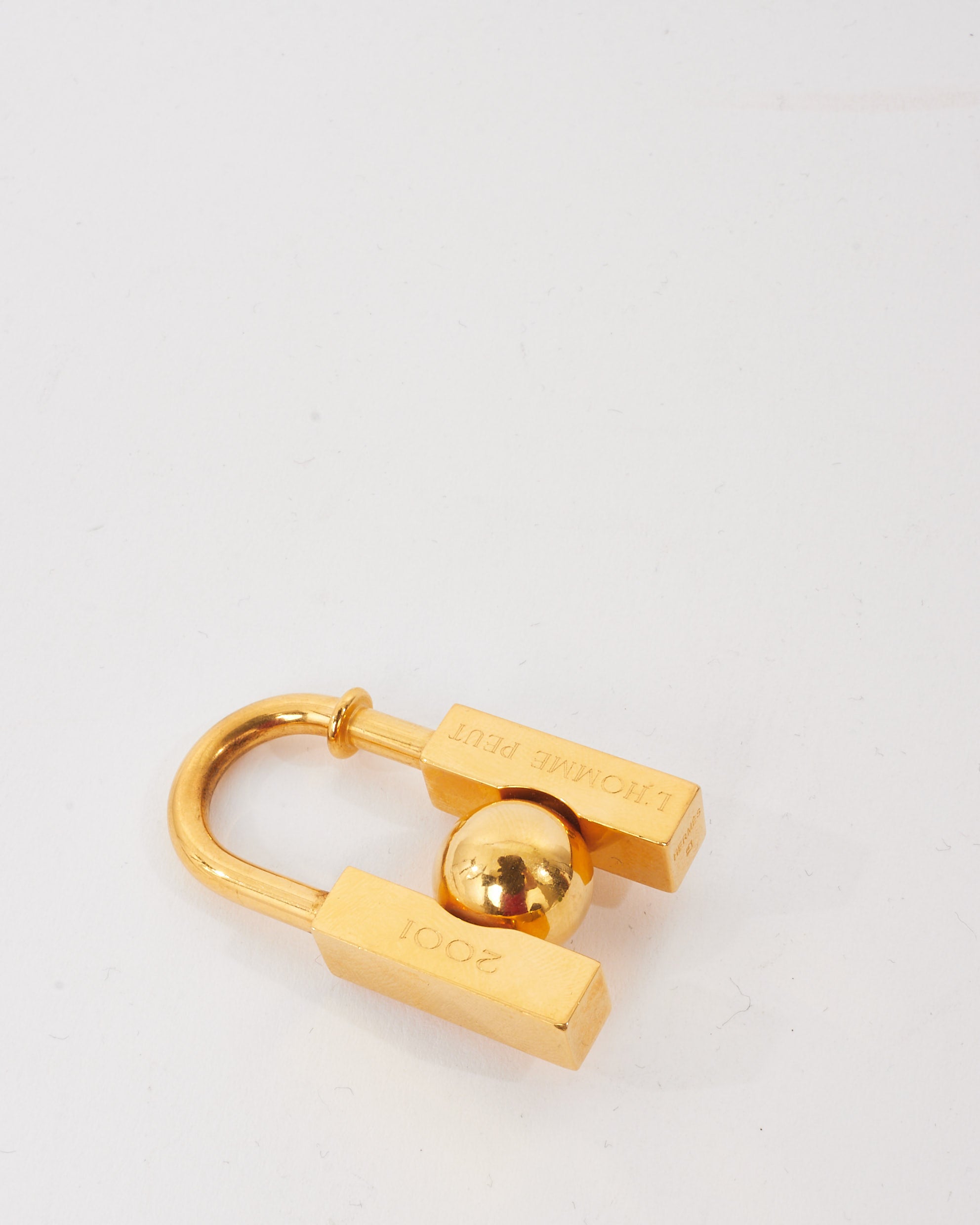 HERMES Cadena Lock Hand 2002 Gold ANNEE DE LA MAIN Charm Rare From JPN HERMES Cadena Lock Hand 2002 Gold ANNEE DE LA MAIN Charm Rare From JPN