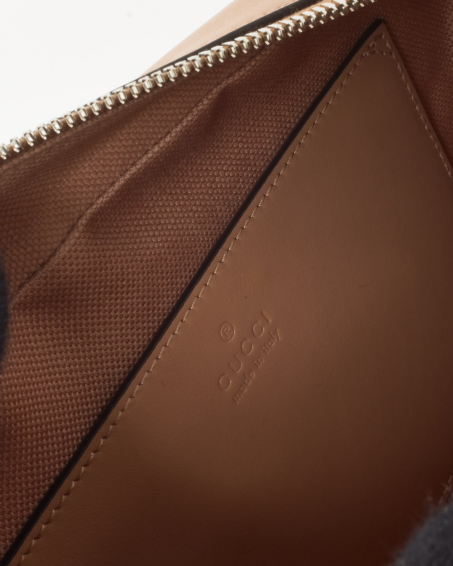 Gucci Beige Matelassé Chevron Leather GG Marmont Small Tonal Camera Bag