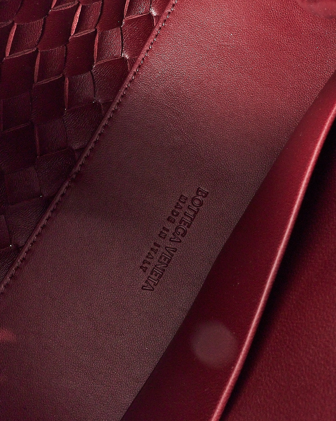 Bottega Veneta Red Barolo Intrecciato Leather Small Andiamo Bag