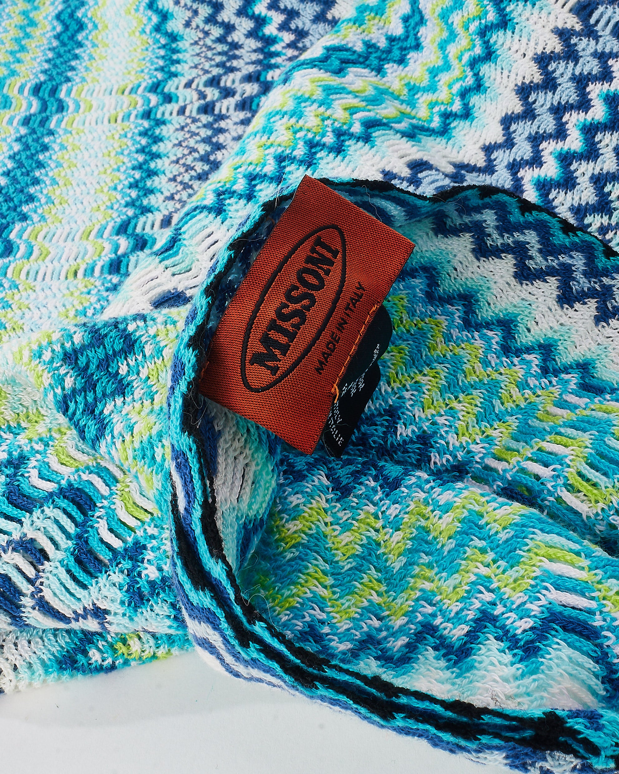MISSONI ニットストール マルチカラー 波柄 大判 Buy Missoni Blue & Multi Zigzag Knit Cotton Poncho Scarf