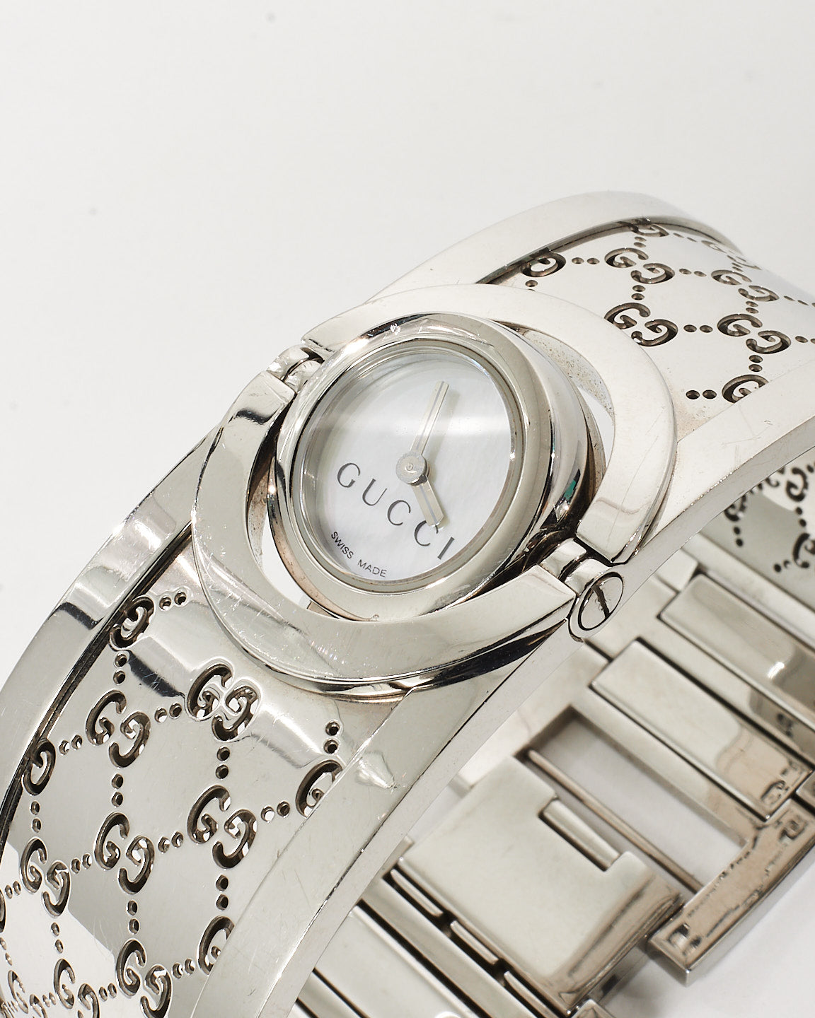 Gucci Sterling Silver GG Monogram 112 Twirl Watch