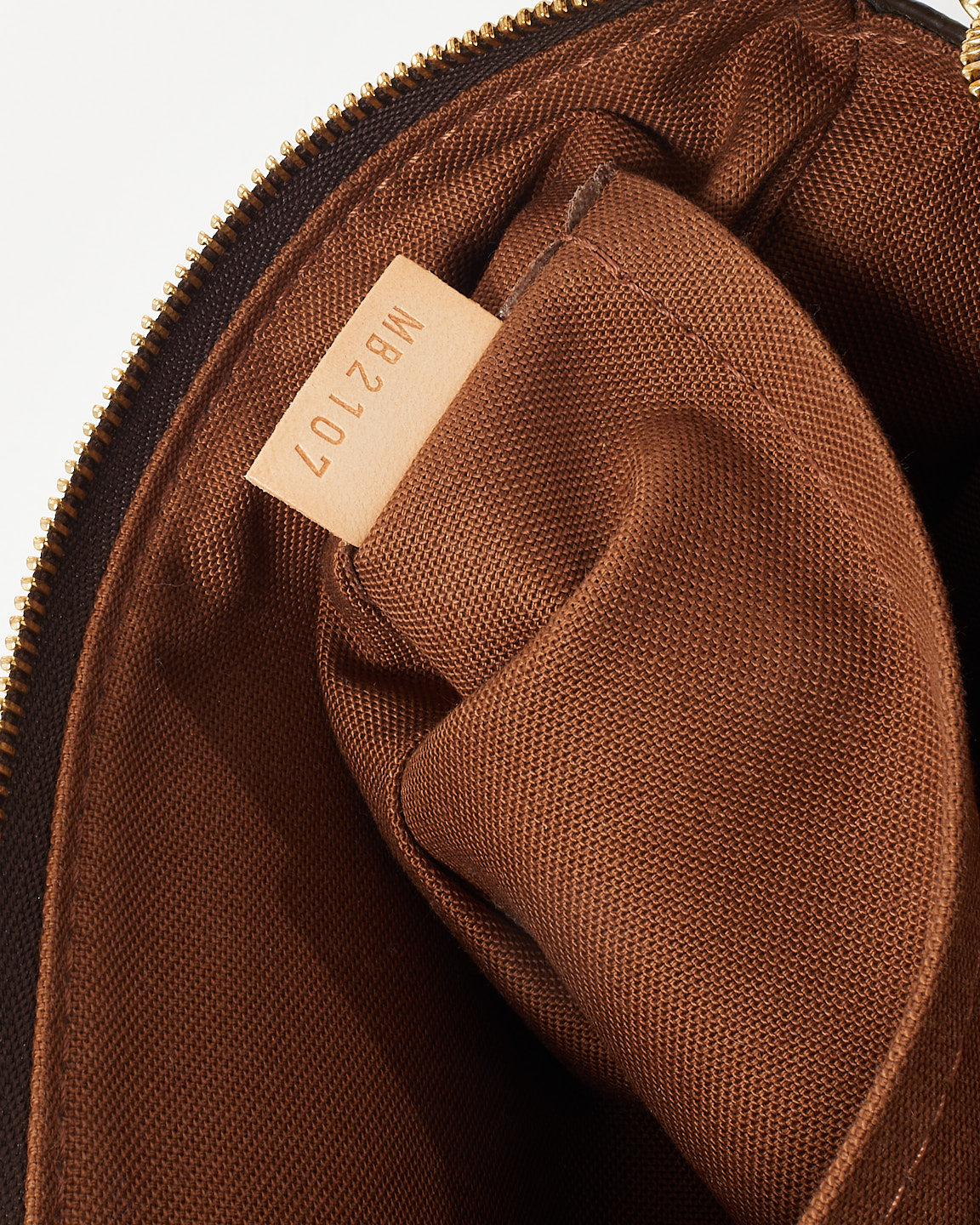 Louis Vuitton Monogram Canvas Pochette Accessoires Shoulder Bag w/ Strap