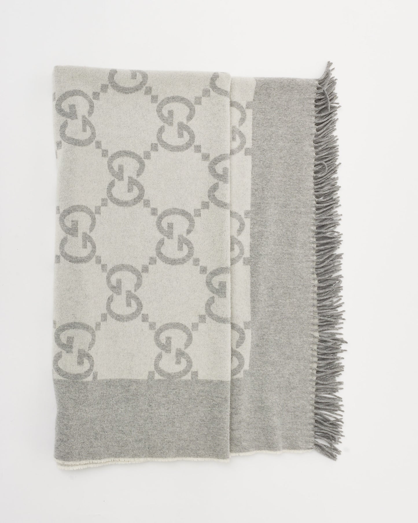 Gucci Grey Jumbo GG Monogram Wool Cashmere Soft Throw Blanket / Shawl