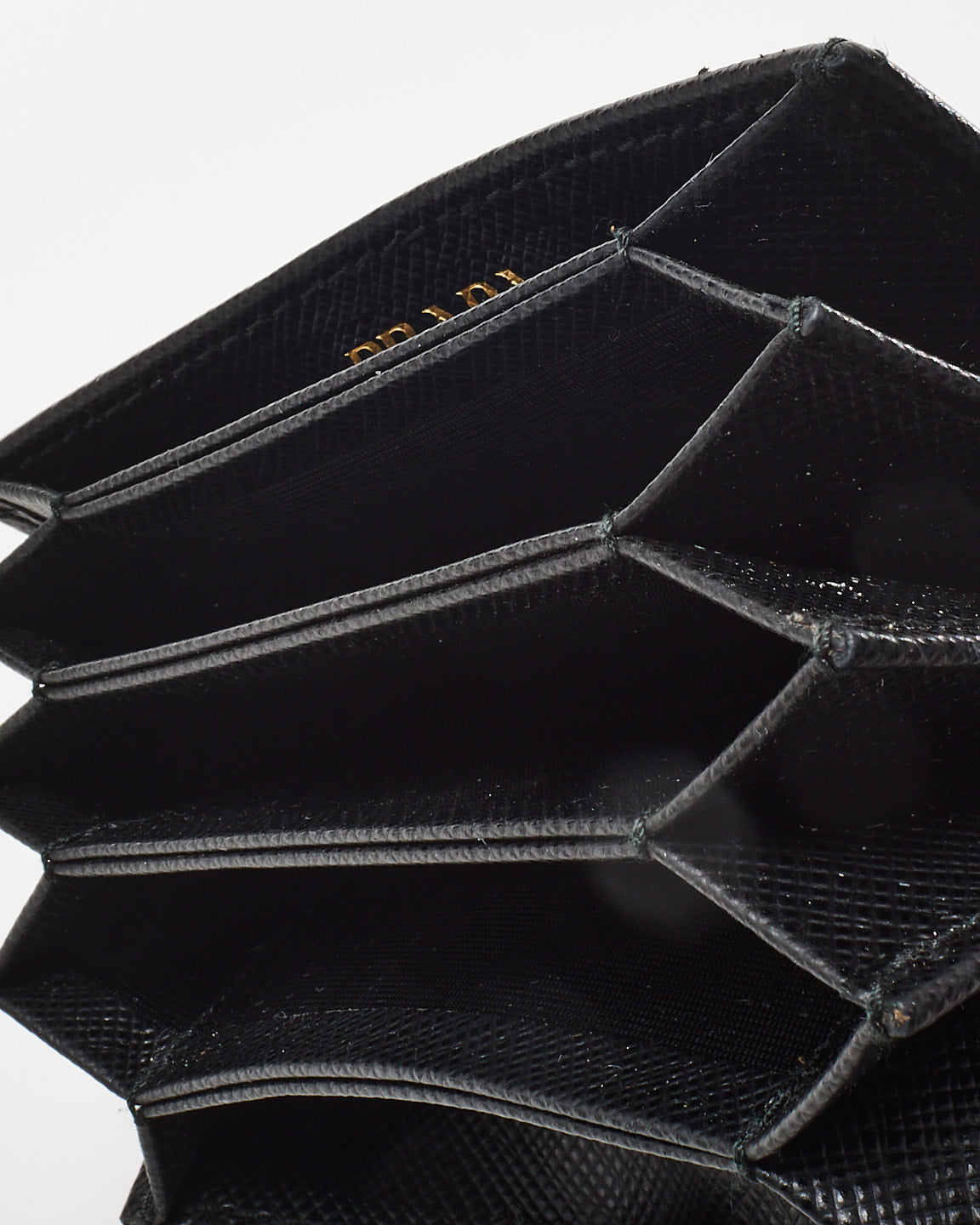 Prada Balck Saffiano Leather Logo Gusseted Card Holder