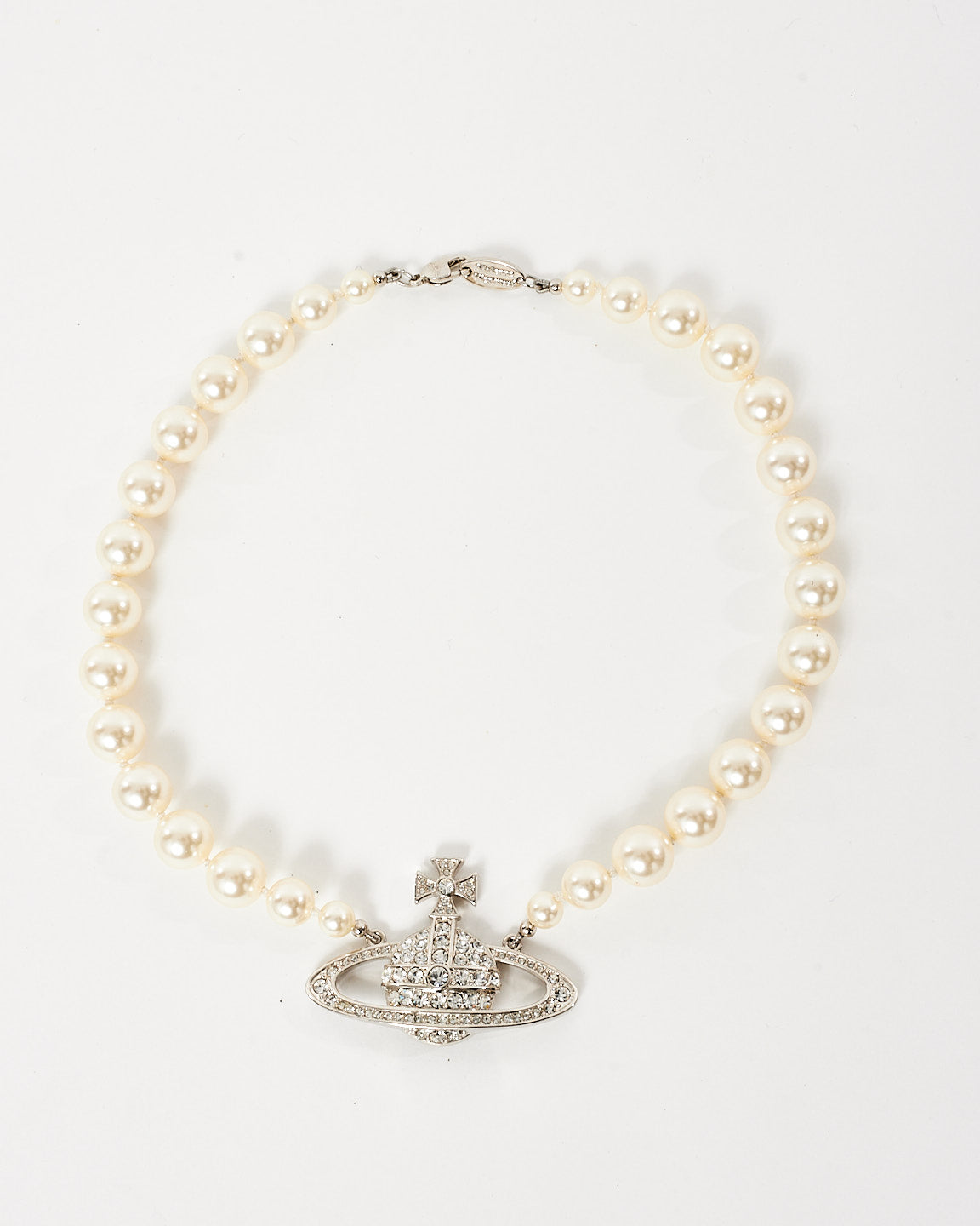 Vivienne Westwood Silver & White One Row Faux-Pearl Bas Relief Choker Necklace