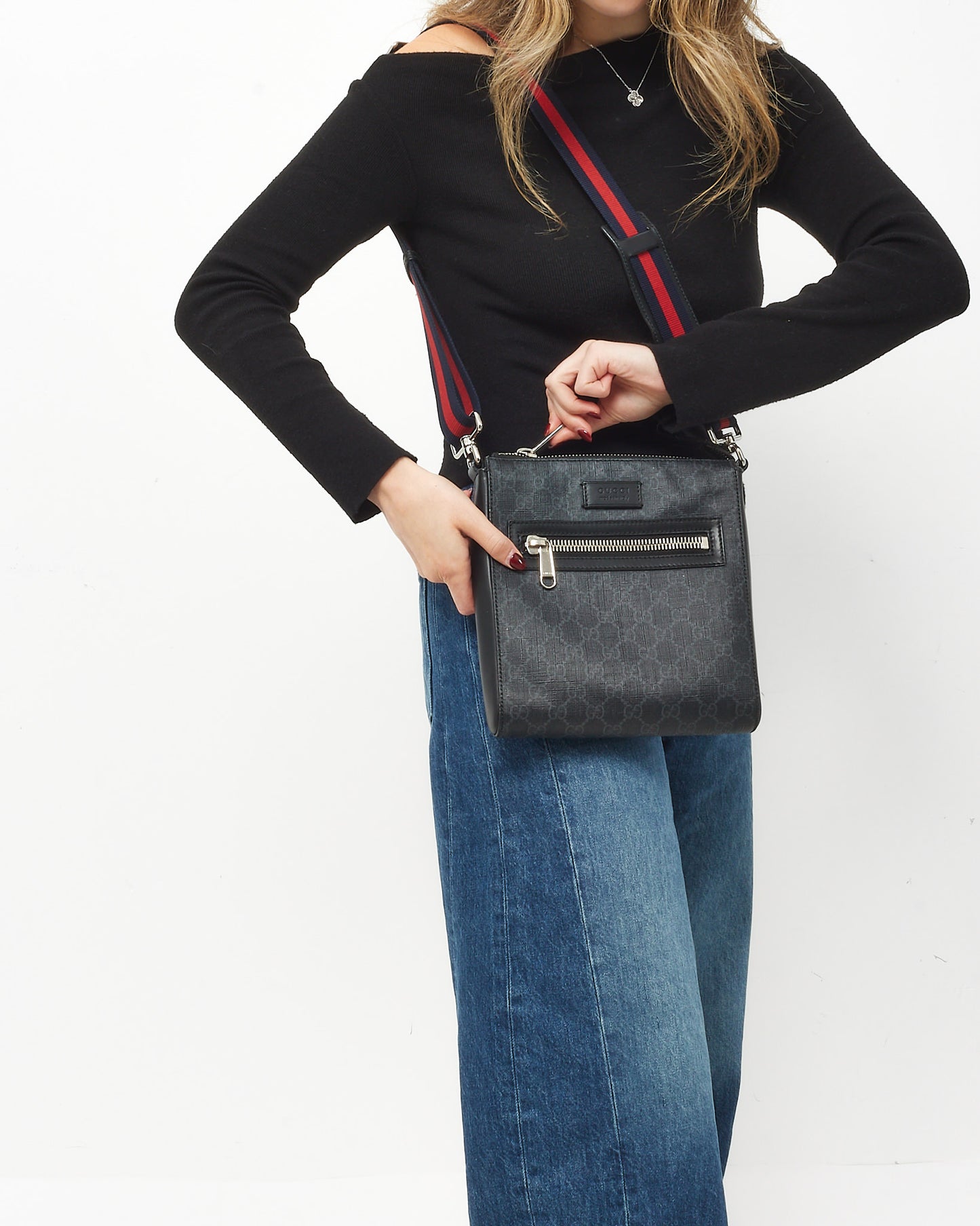 Gucci Black Monogram GG Supreme Canvas Small Messenger Bag