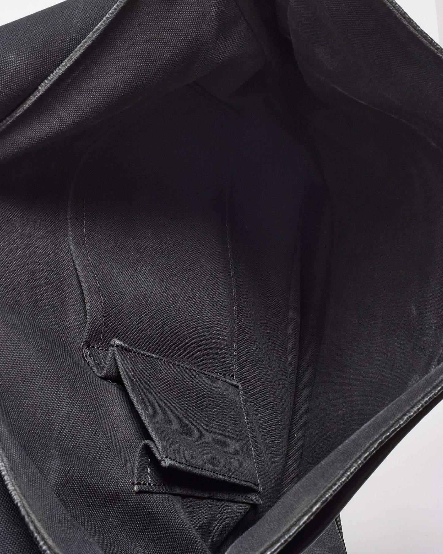 Louis Vuitton Black Damier Graphite Daniel MM Messenger Bag