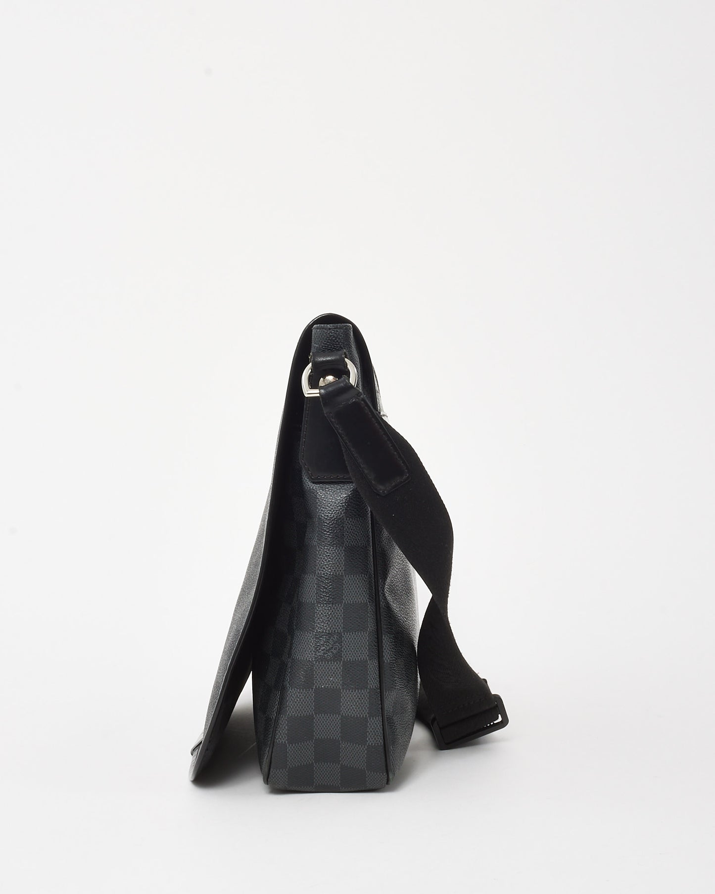 Louis Vuitton Black Damier Graphite Daniel MM Messenger Bag