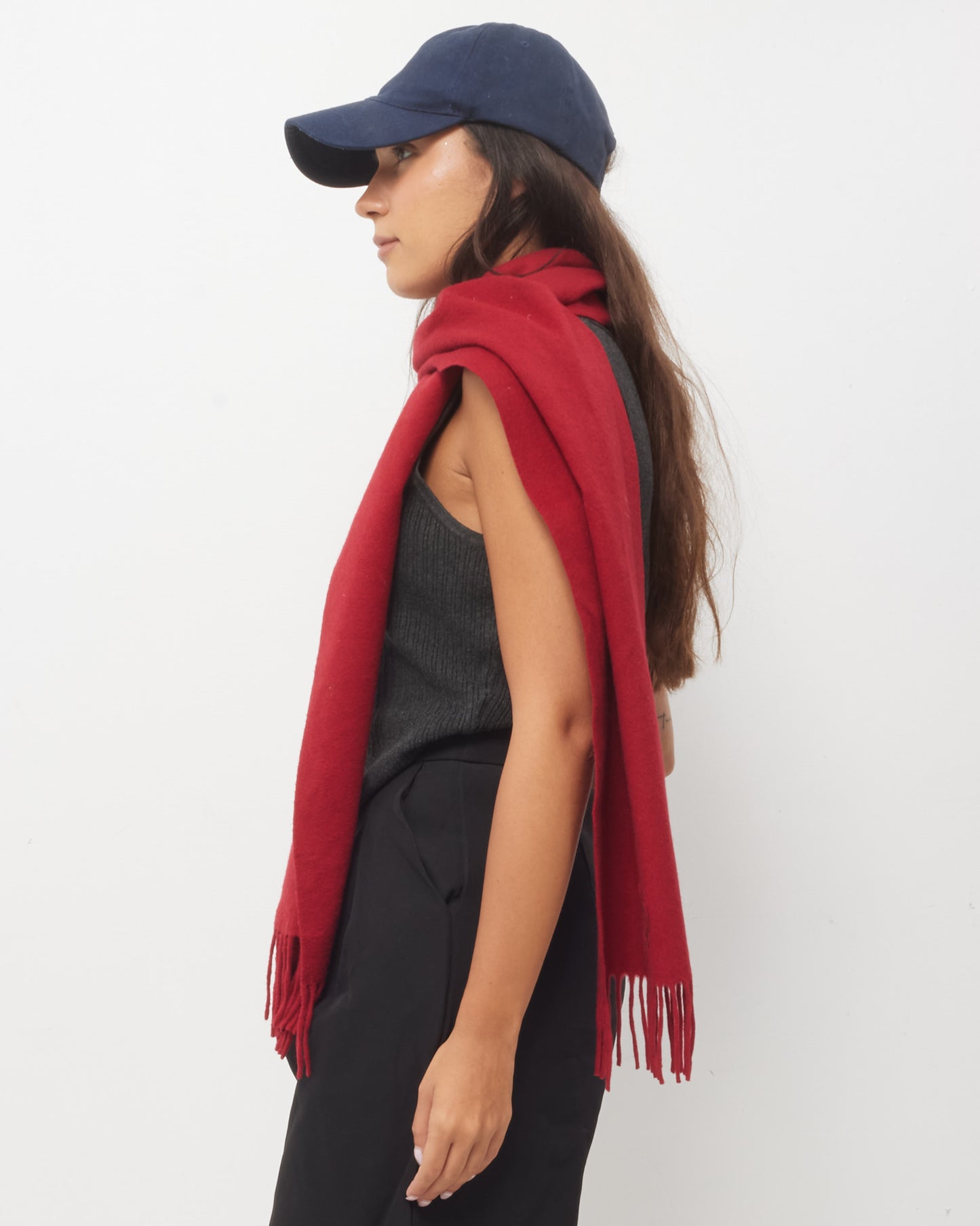 Gucci Red Felt Fabric Crescent Logo Fringe Stole Scarf