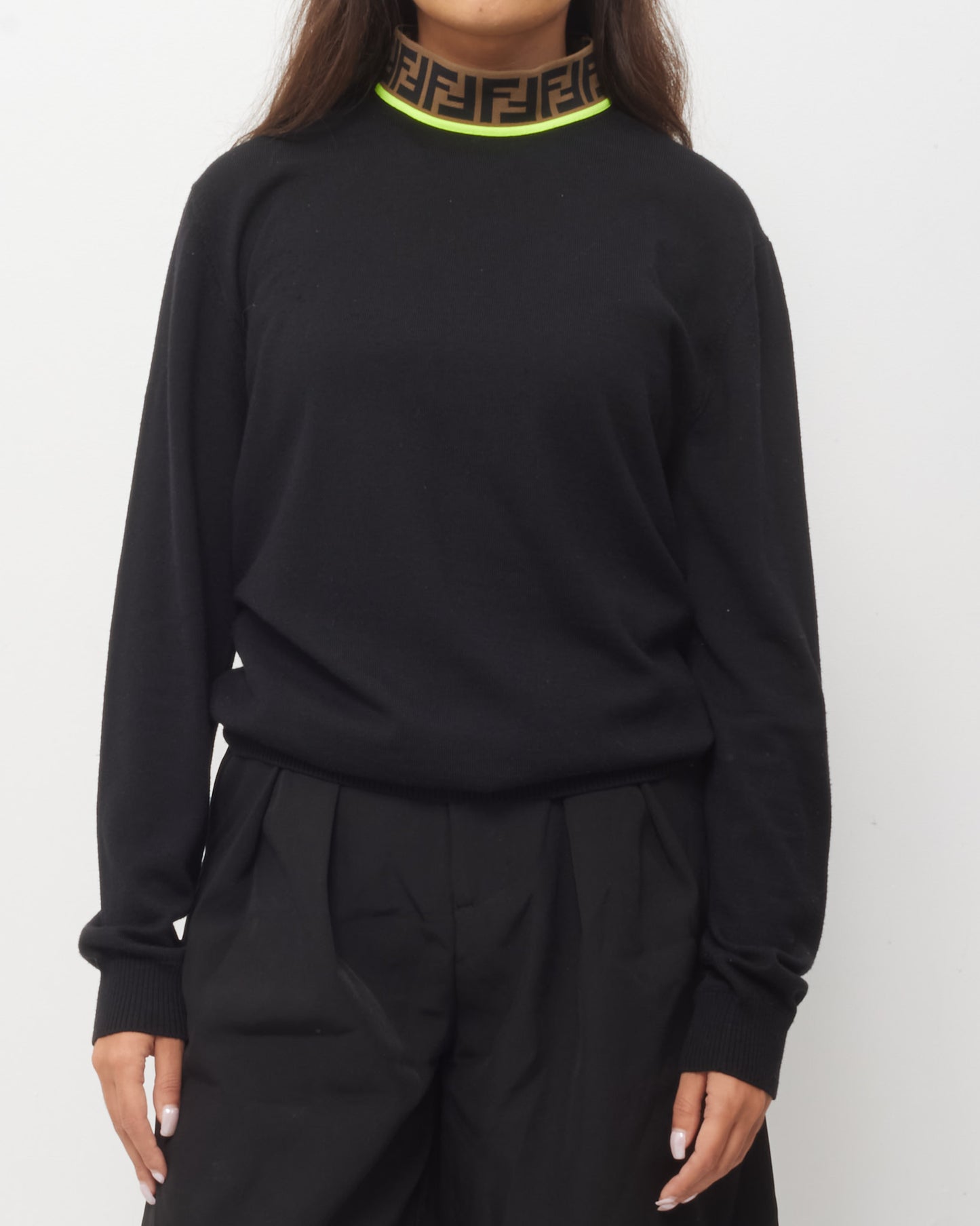 Fendi Men's Black Wool Knit Zucca Print Mockneck Sweater - 46 IT