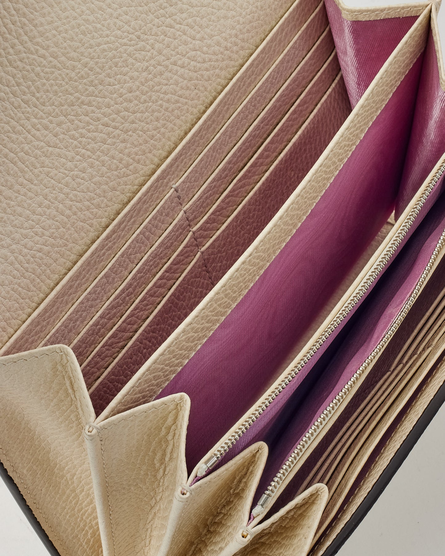 Gucci Cream White Pebbled Leather Dionysus WOC Wallet on Chain Bag