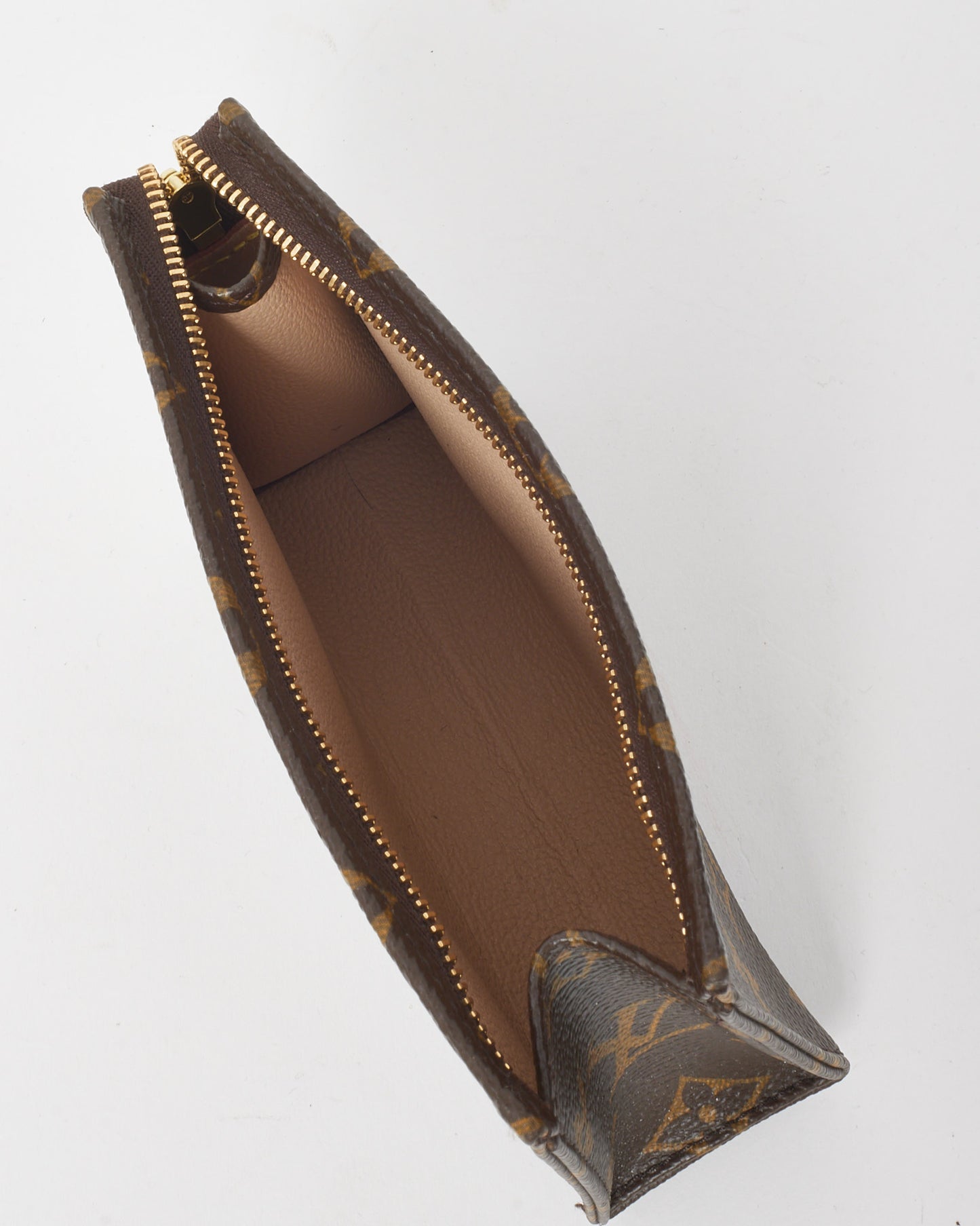 Louis Vuitton Monogram Coated Canvas Toiletry 15 Pouch