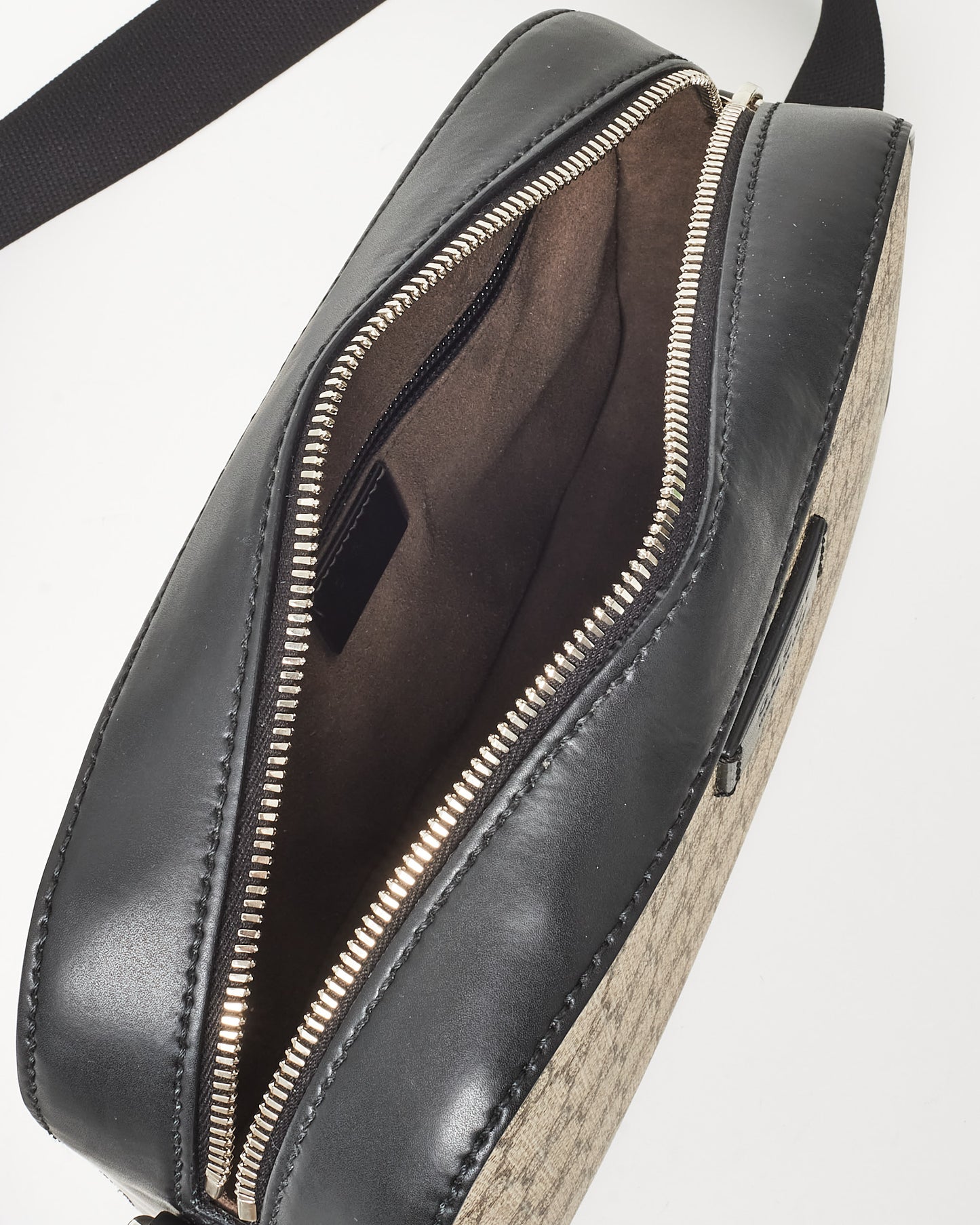 Gucci Black and Beige GG Monogram Supreme Coated Canvas Camera Bag