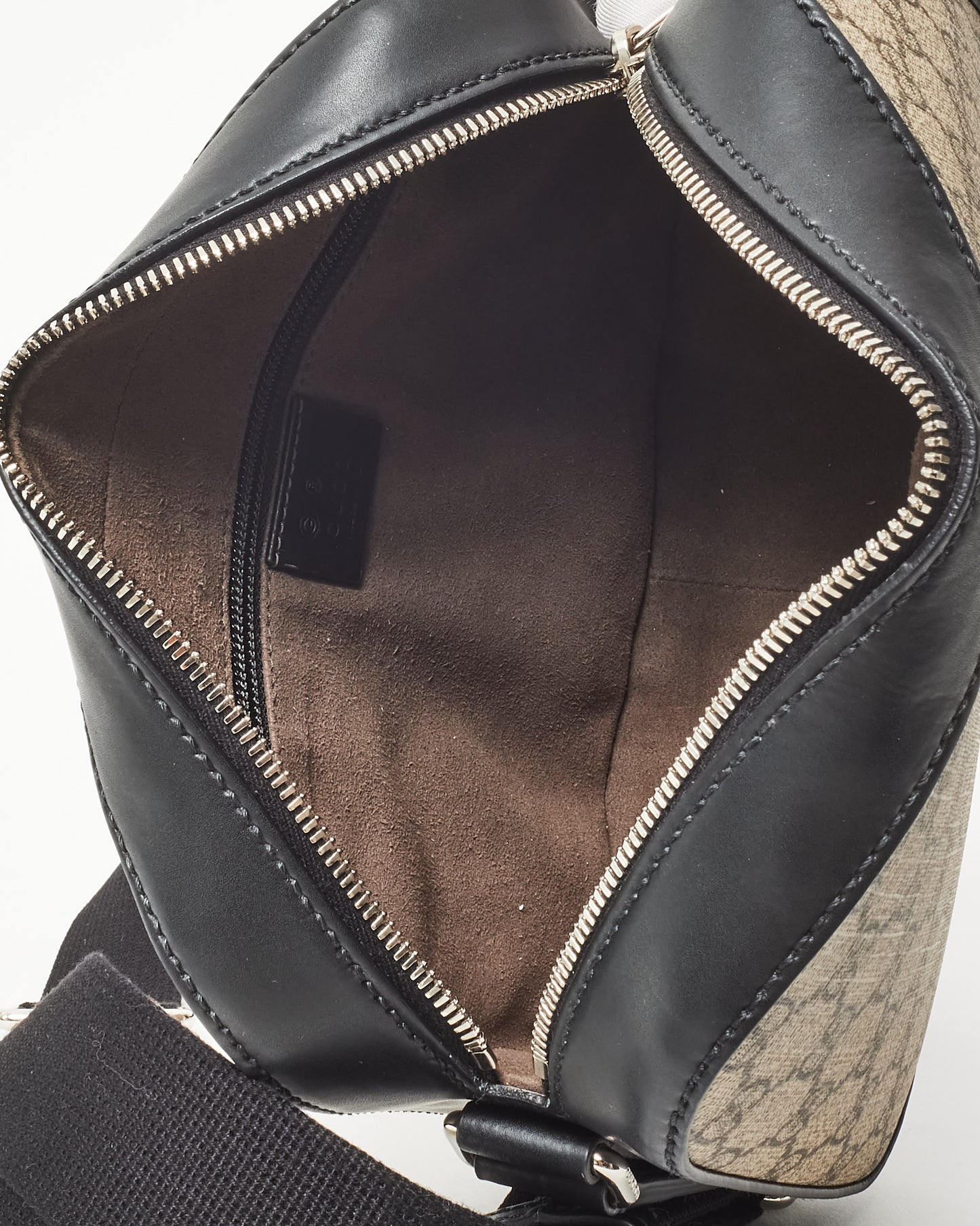 Gucci Black and Beige GG Monogram Supreme Coated Canvas Camera Bag