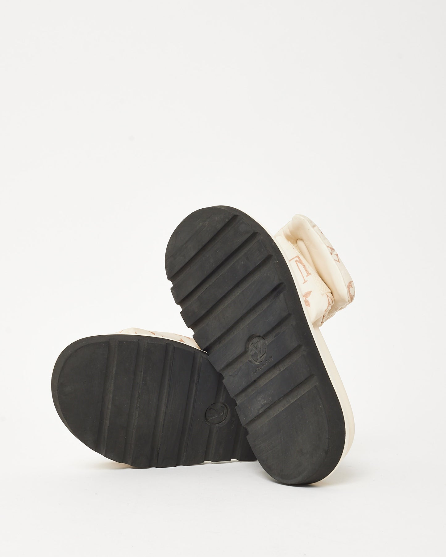 Louis Vuitton White and Beige Monogram Pool Pillow Flat Comfort Mule - 38