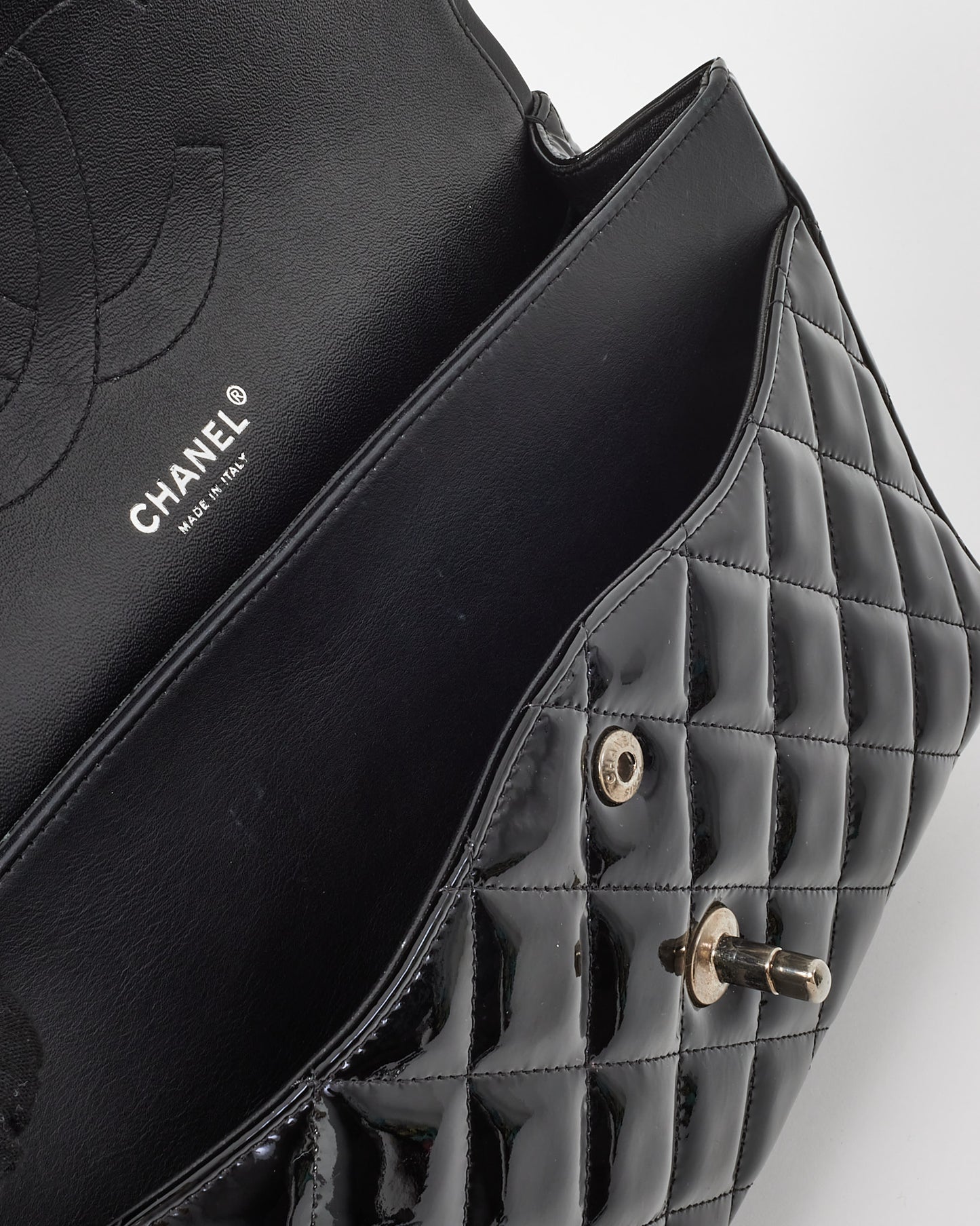 Chanel Black Quilted Patent Leather Jumbo Double Flap Bag SHW