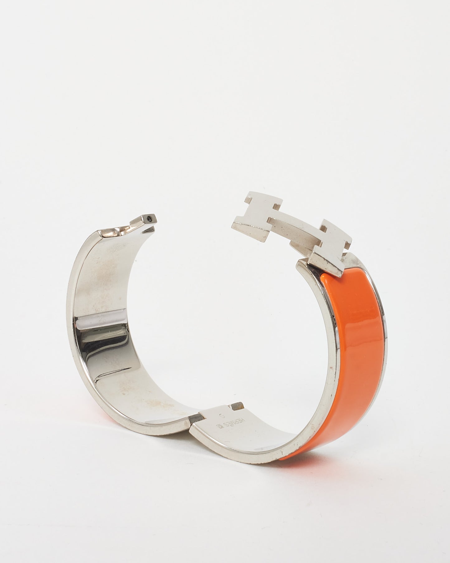 Hermès Silver and Orange Enamel Wide Clic Clac H Bracelet - PM