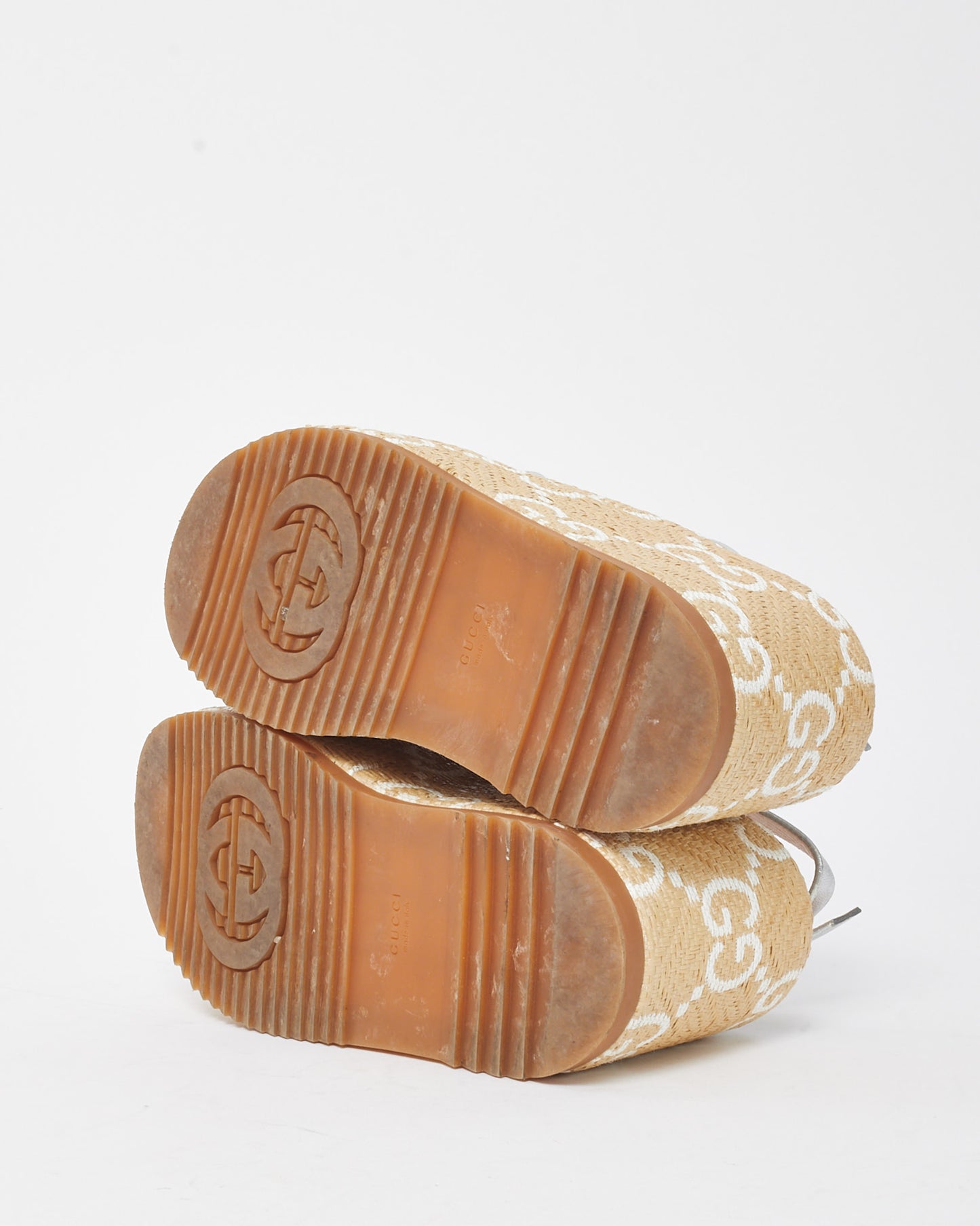 Gucci Beige Jumbo GG Logo Raffia and Leather Slingback Platform Sandals - 35.5