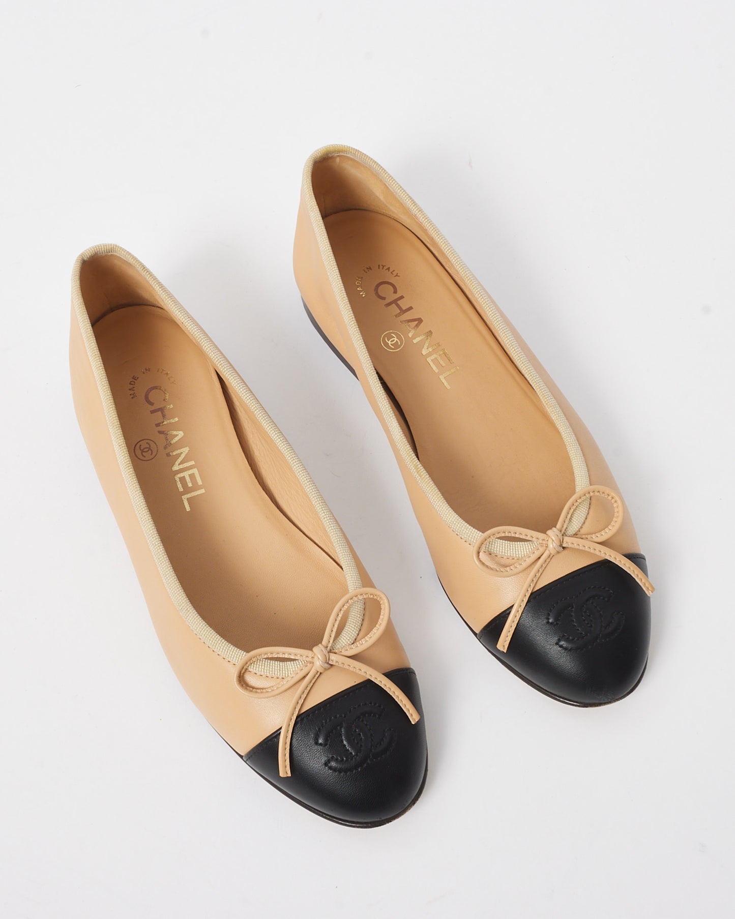 Chanel Beige Leather CC Logo Black Cap Toe Ballet Flats - 36