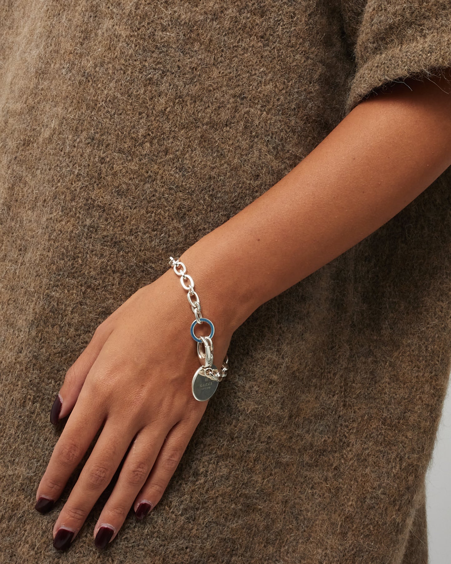 Gucci Sterling Silver Trademark Logo Round Charm Bracelet