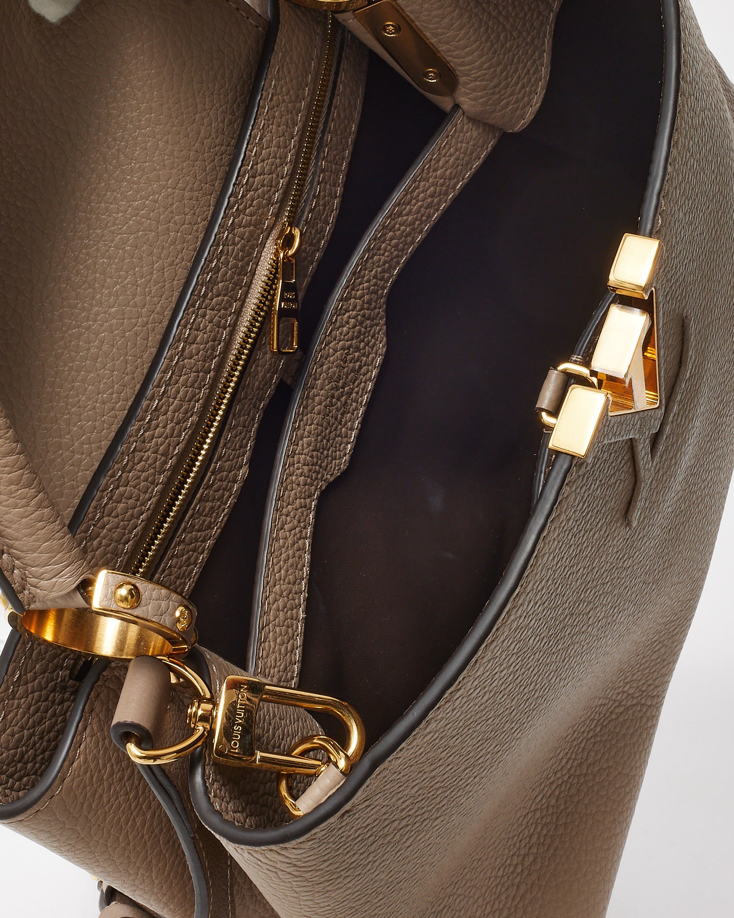 Louis Vuitton Beige Taurillon Leather Capucines MM Bag