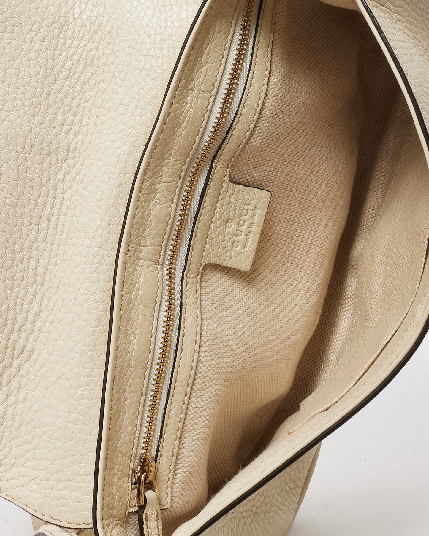 Gucci White Pebbled Calfskin Leather Medium Soho Flap Crossbody