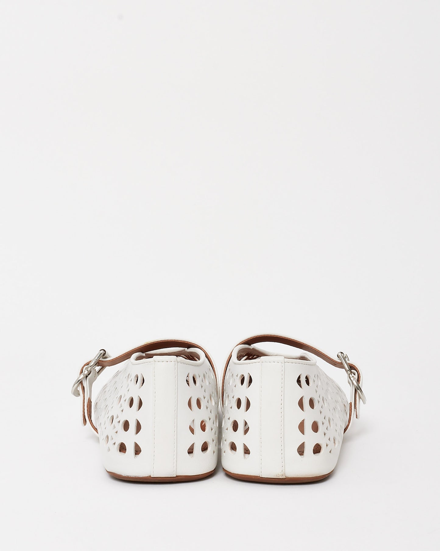 Alaïa White Laser-Cut Vienne Leather Buckle Ballerina Flats - 41