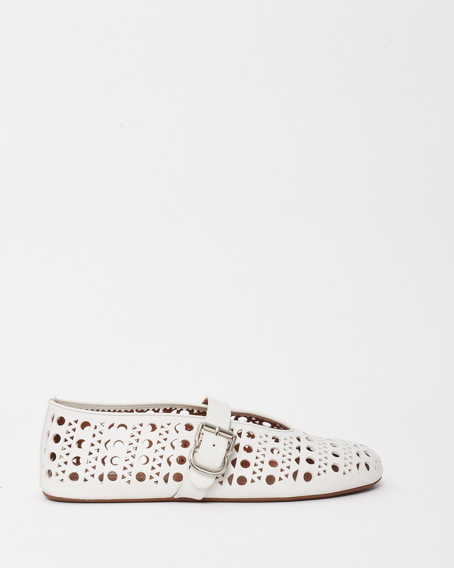 Alaïa White Laser-Cut Vienne Leather Buckle Ballerina Flats - 41