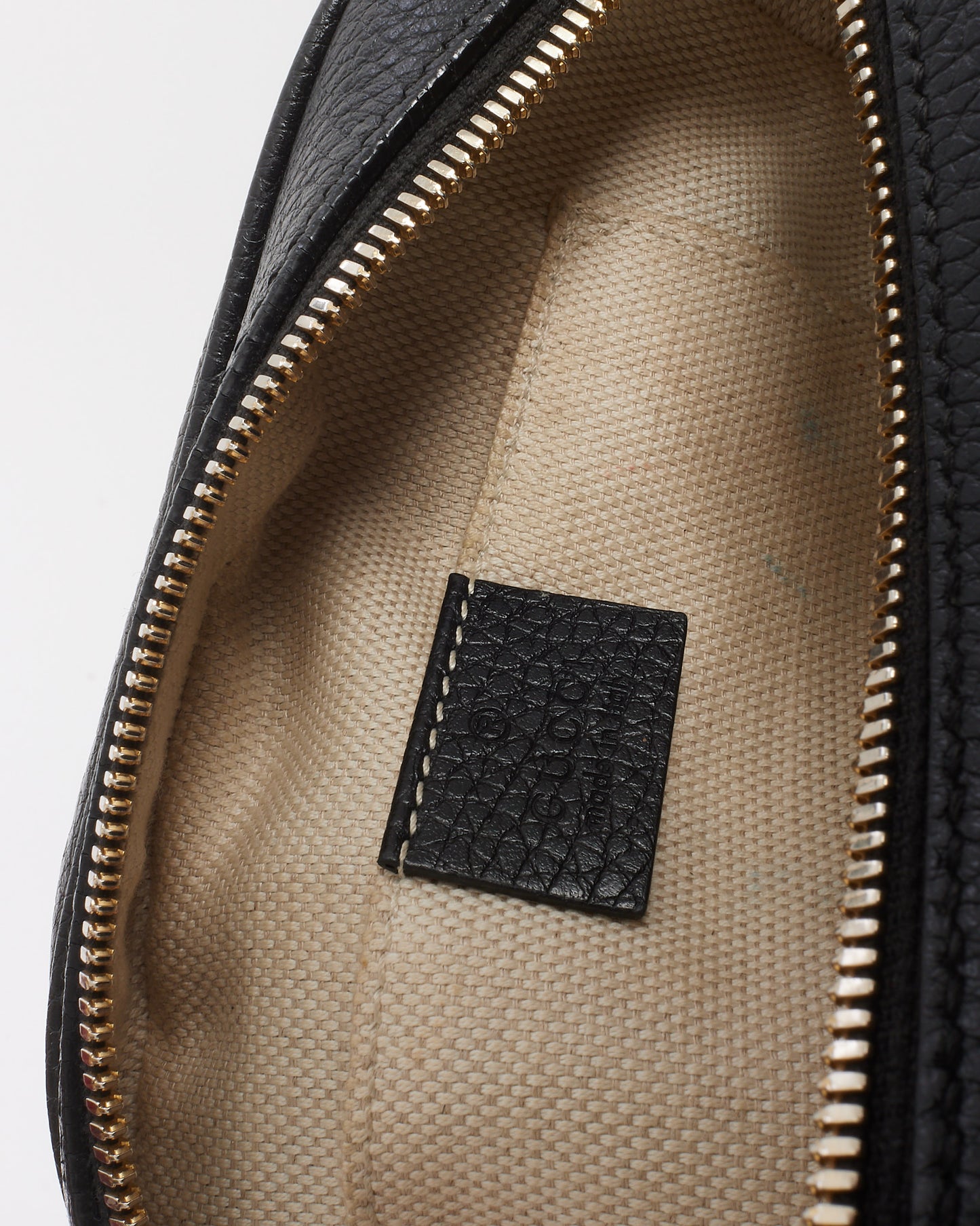 Gucci Black Pebbled Calfskin Leather GG Soho Disco Crossbody Bag