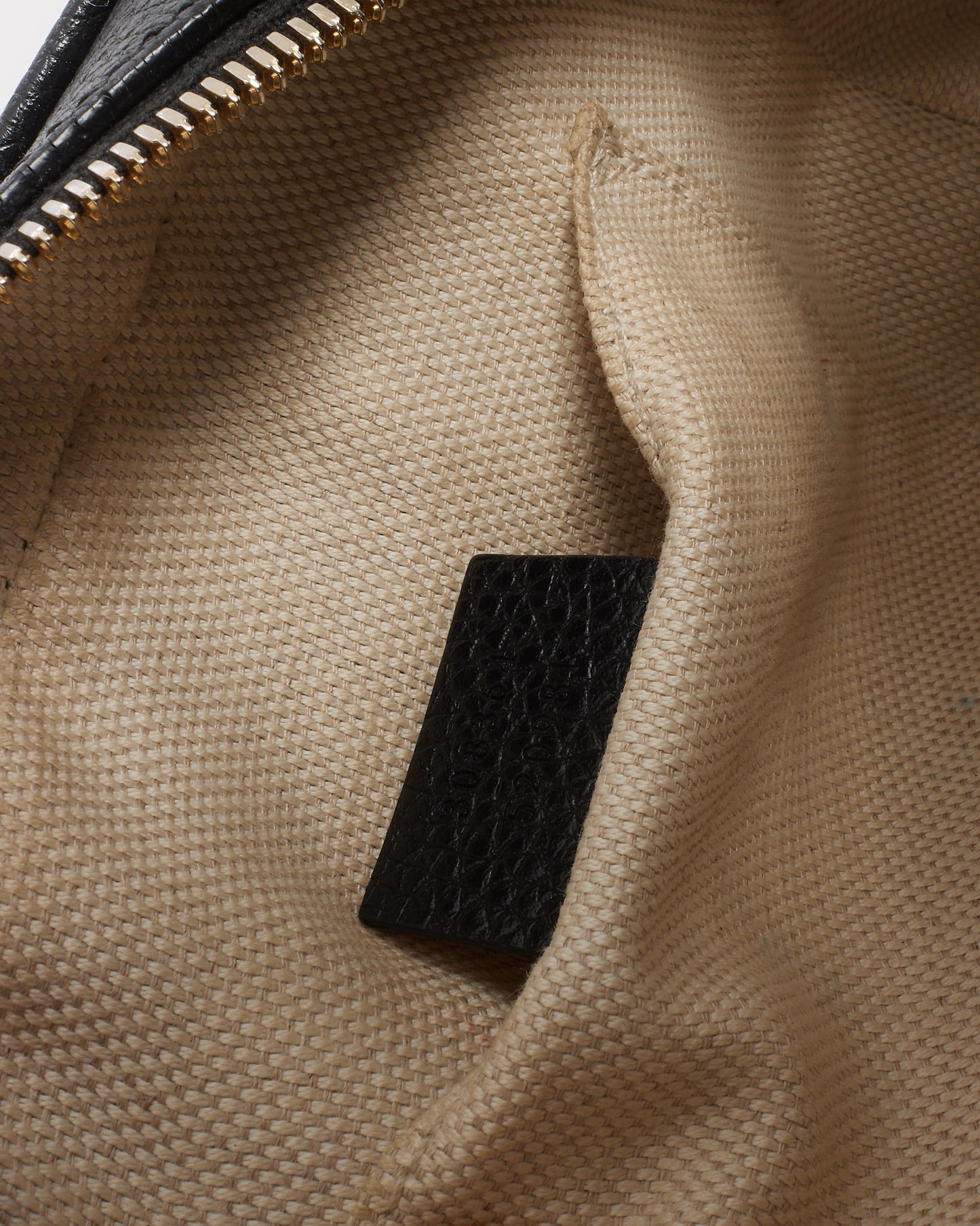 Gucci Black Pebbled Calfskin Leather GG Soho Disco Crossbody Bag