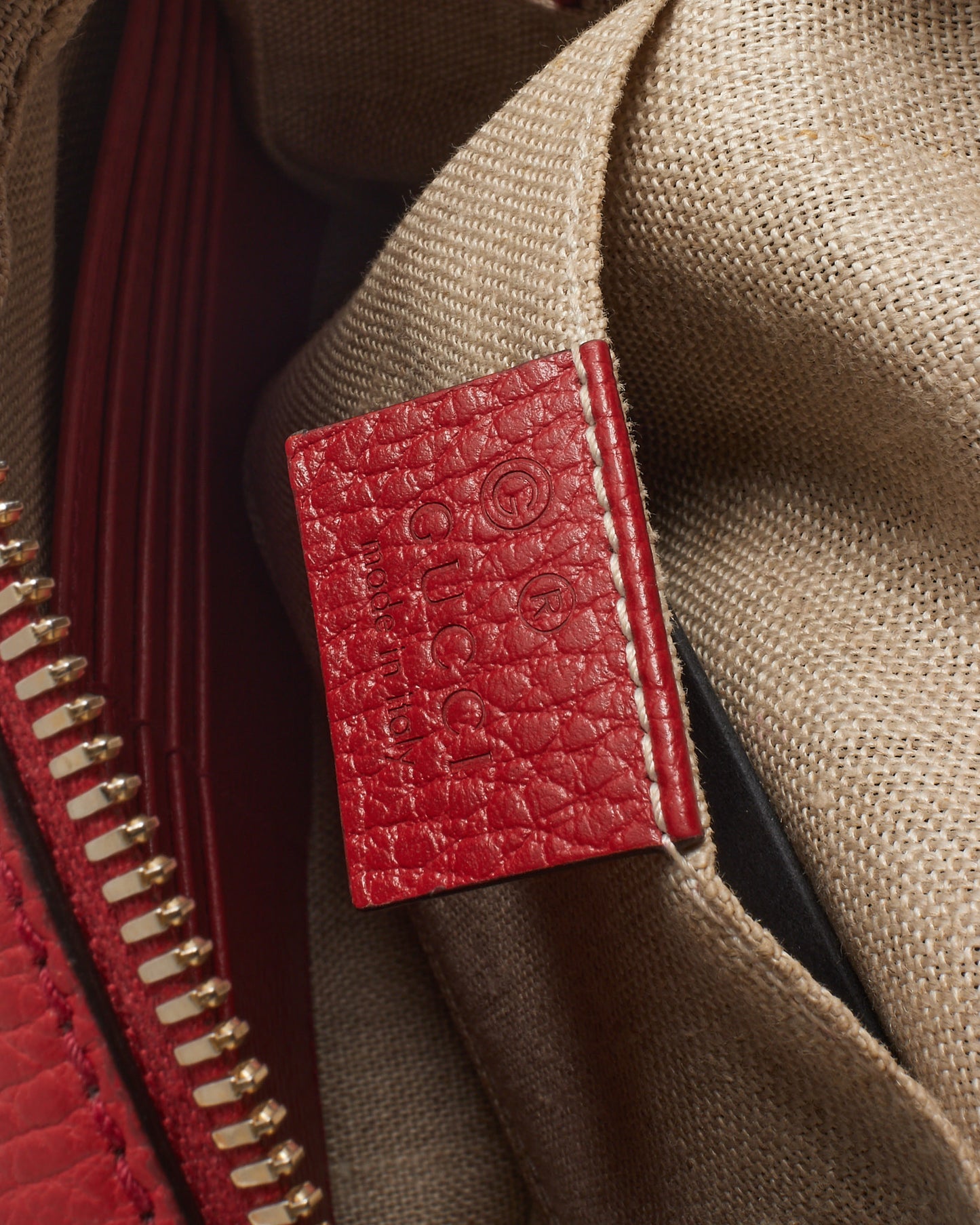 Gucci Beige and Ebony GG Monogram Canvas Red Leather Trim Mini Bree Camera Bag