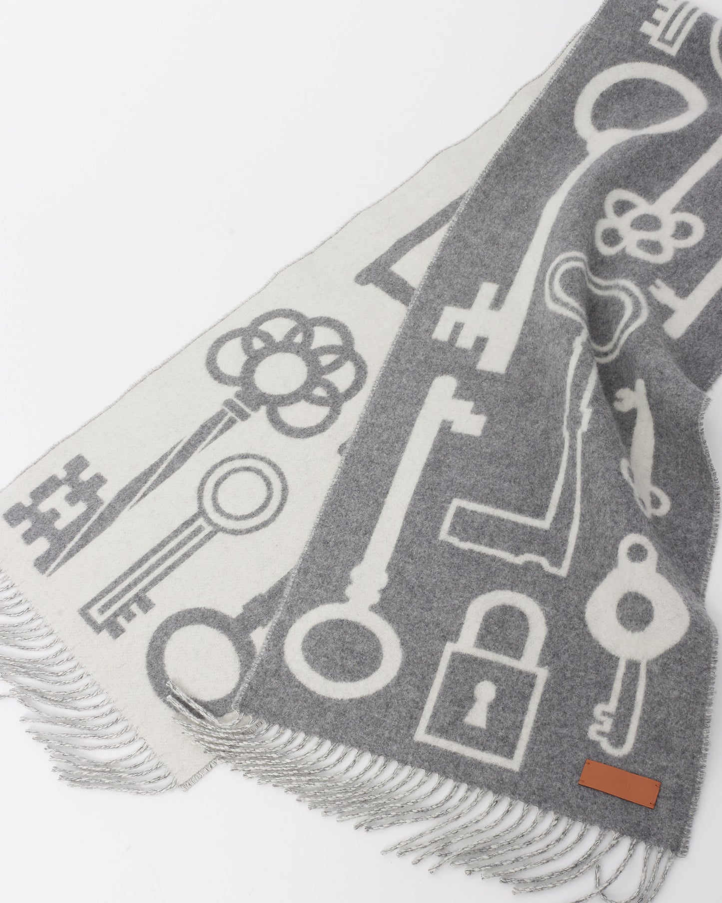 Hermès Grey and White Casaque Porte-Clefs Cashmere Scarf