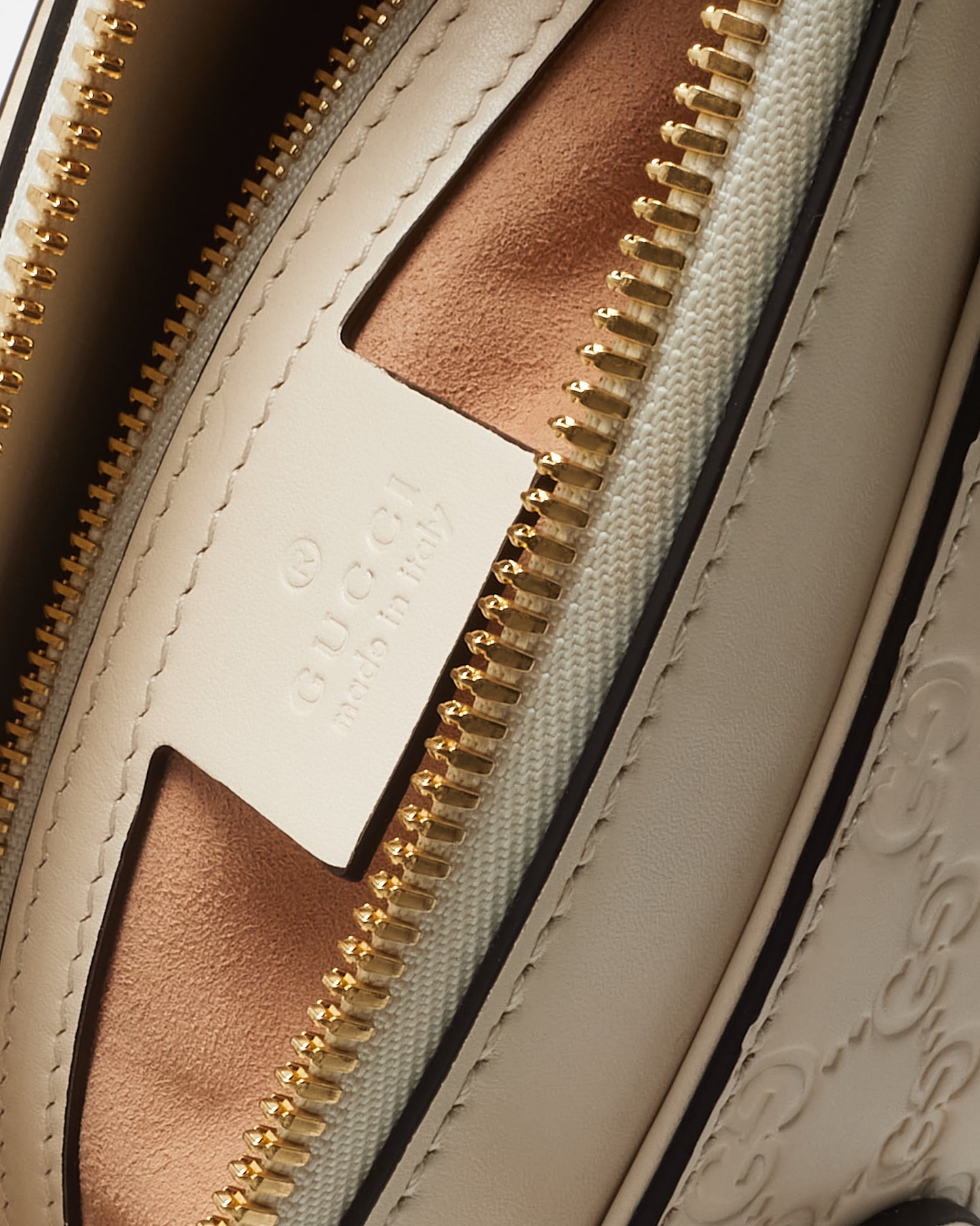 Gucci White GG Guccissima Embossed Leather 2Way Convertible Tote Bag