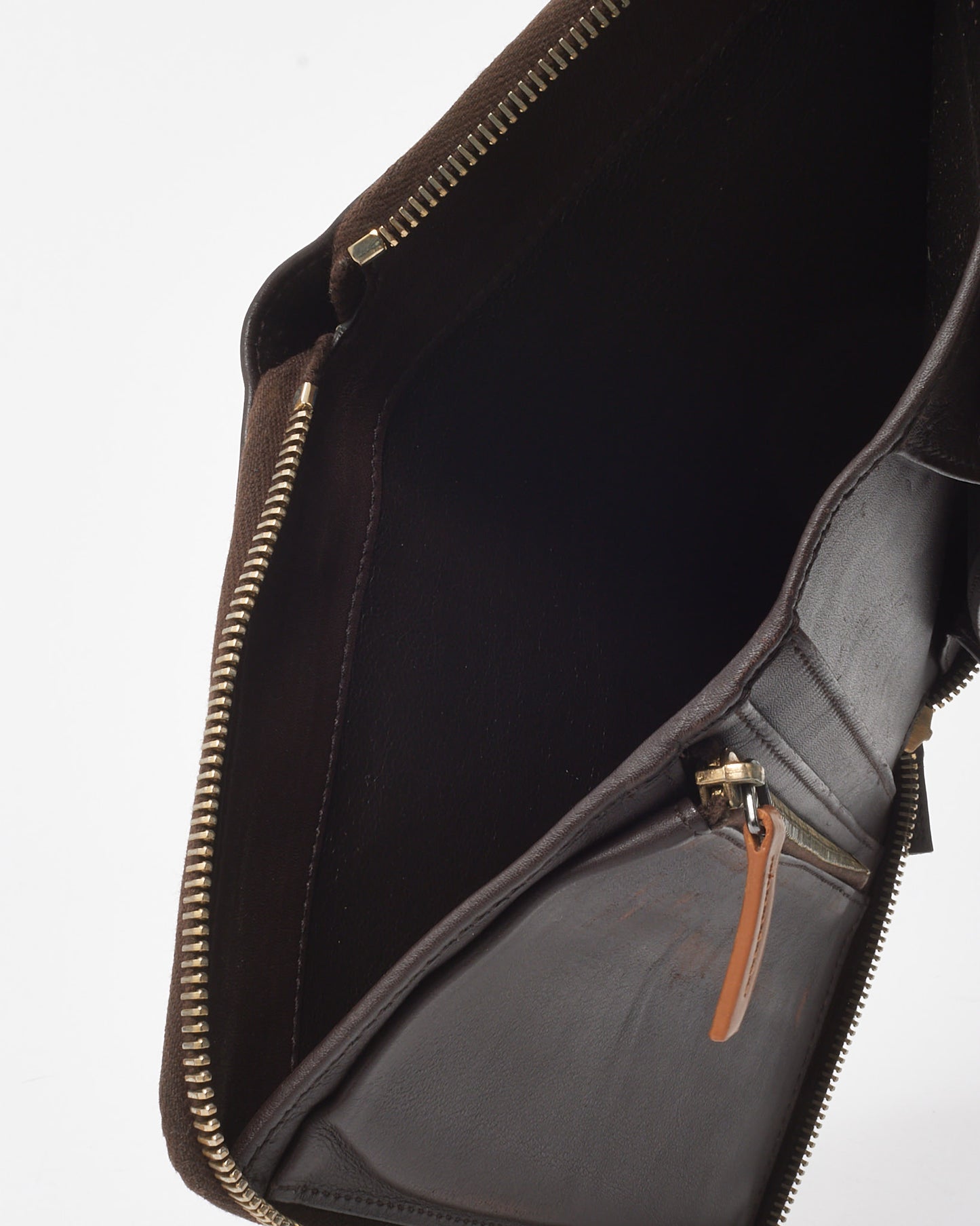 Gucci Brown Signature GG Embossed Leather Zippy Wallet