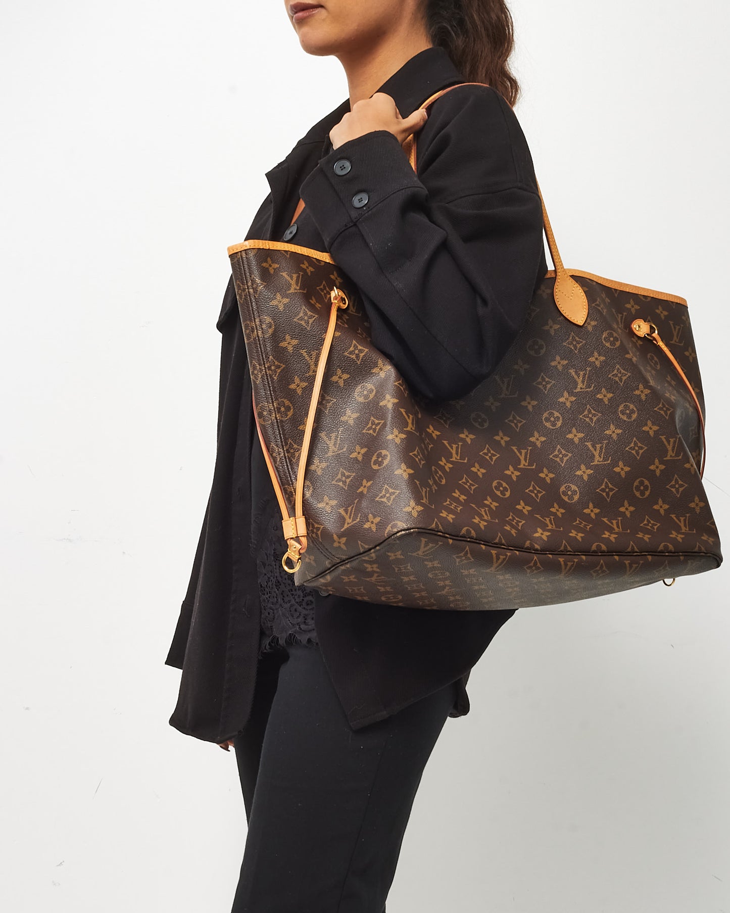 Louis Vuitton Monogram Canvas Neverfull GM Bag with Pouch (with Initials)