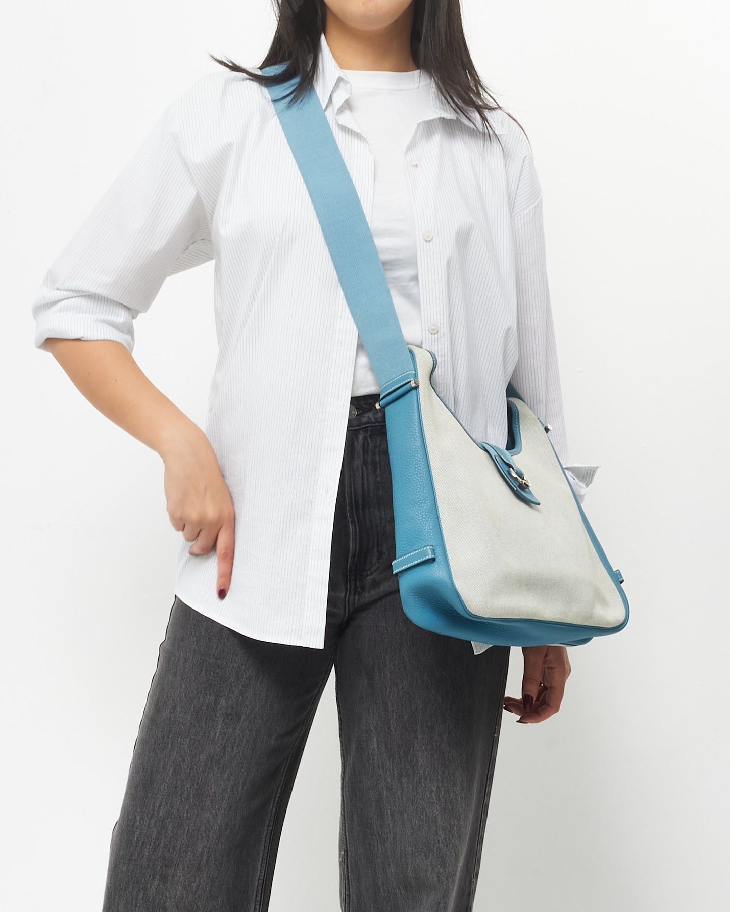 Hermès Vintage Blue Leather & Beige Canvas Tsako bag