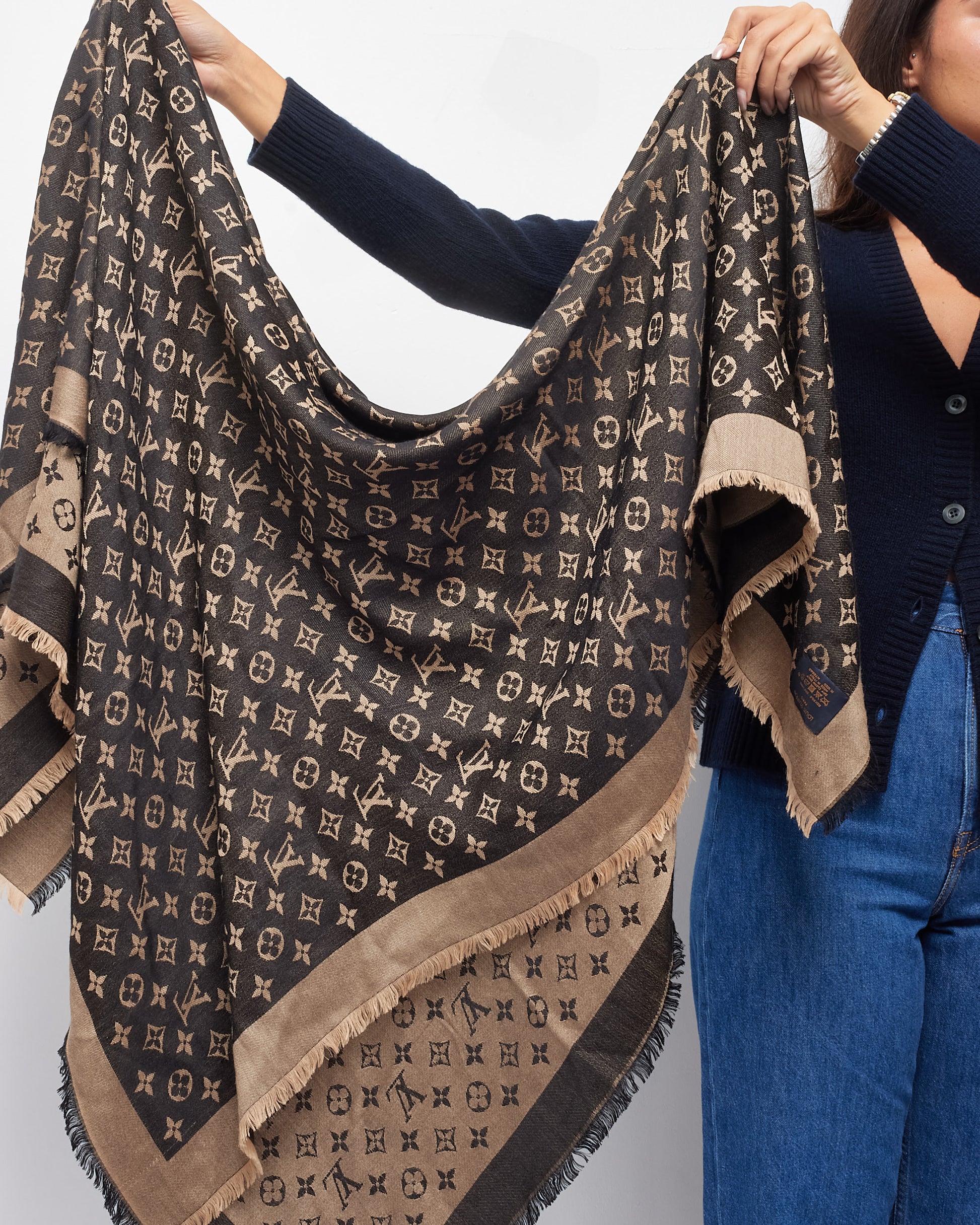 Beige Louis Vuitton Metallic Scarf Wool Scarf Louis Vuitton