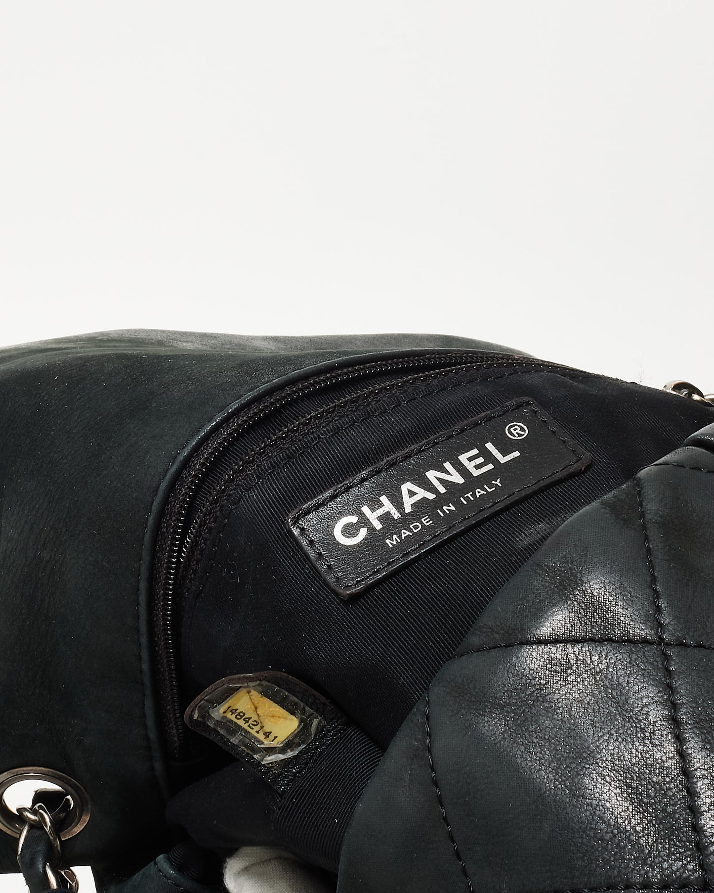 Chanel Black Iridescent Lambskin Chic Quilt Flap Bag