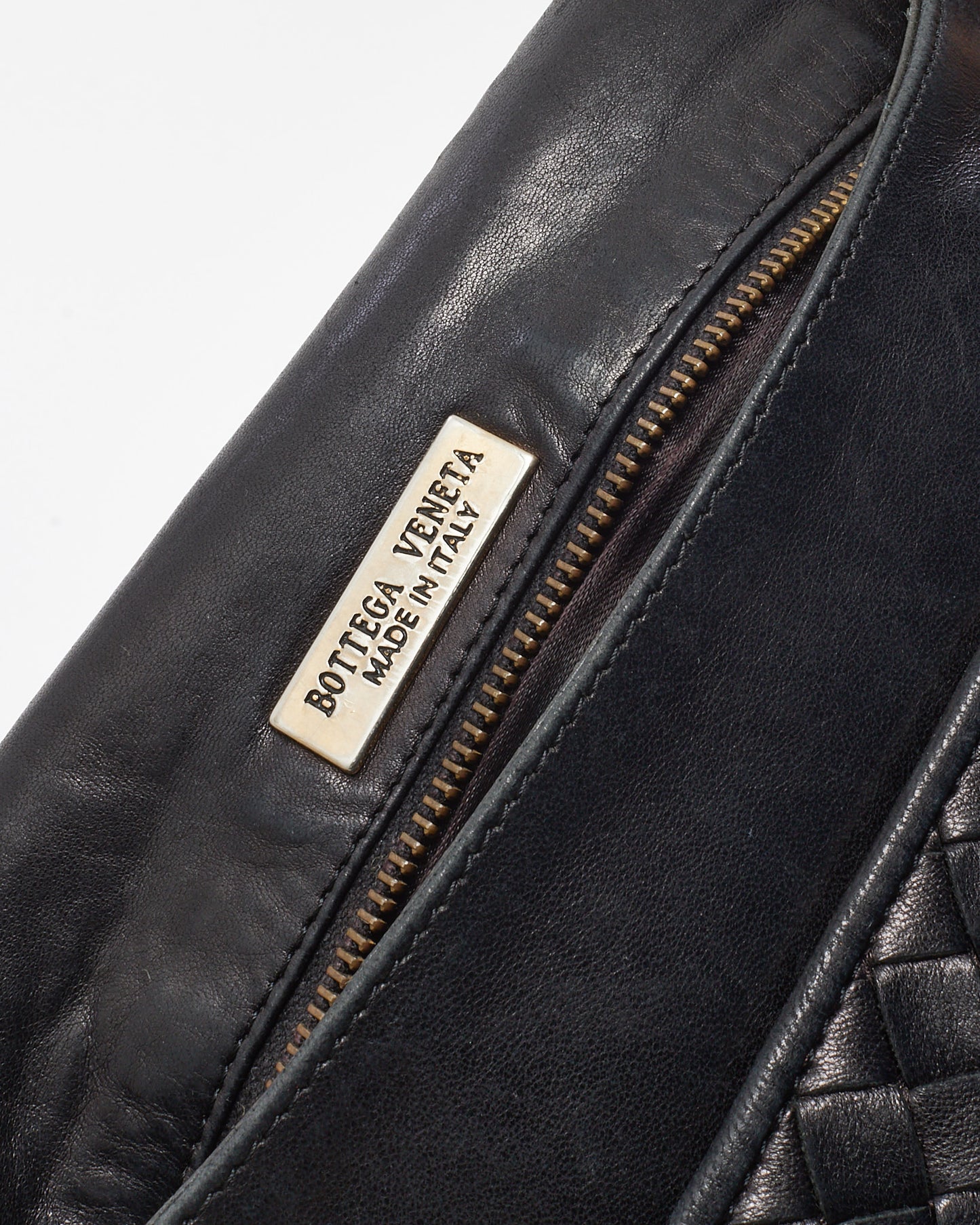 Bottega Veneta Vintage Black Nappa Intrecciato Rounded Flap Messenger Bag Black