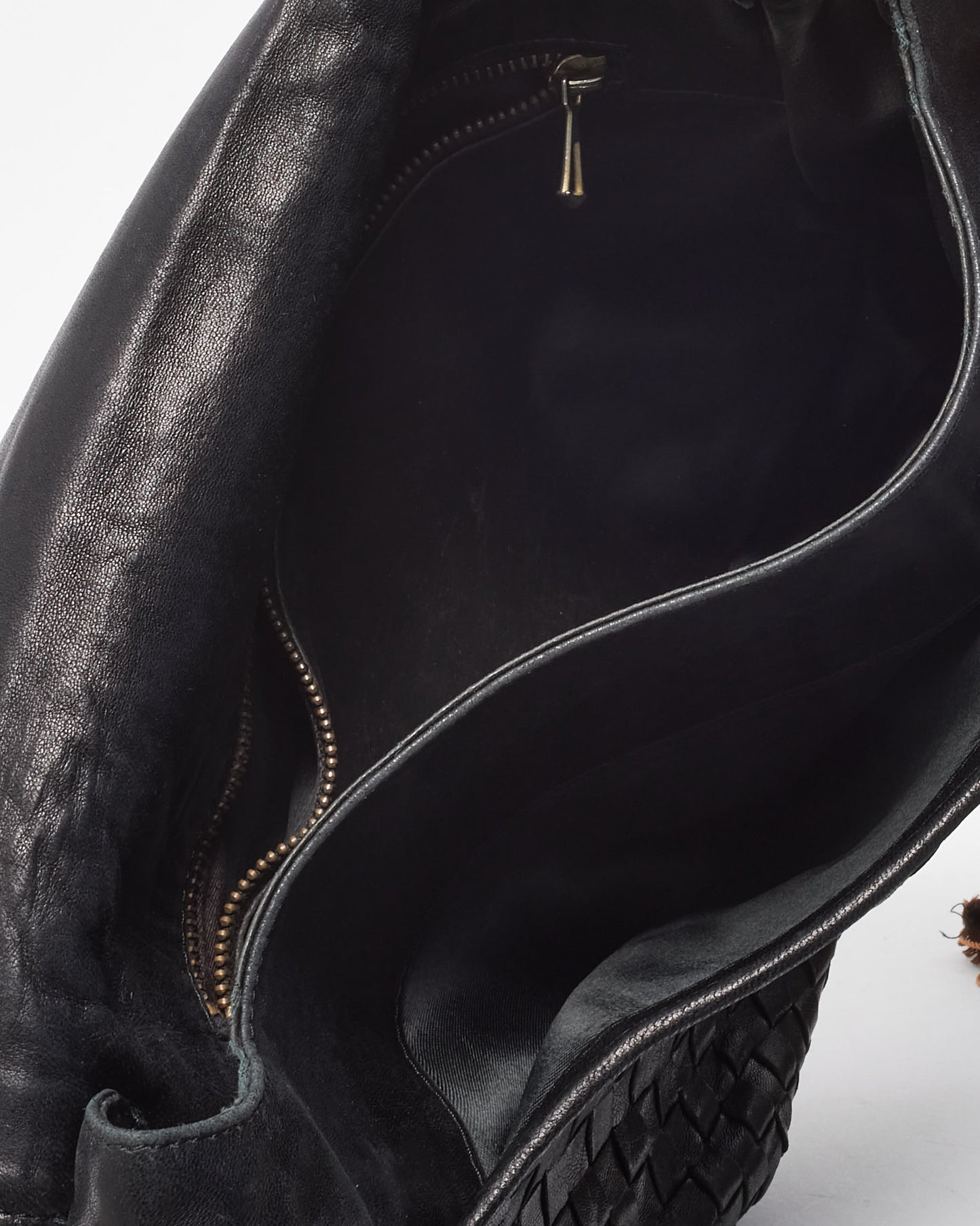 Bottega Veneta Vintage Black Nappa Intrecciato Rounded Flap Messenger Bag Black