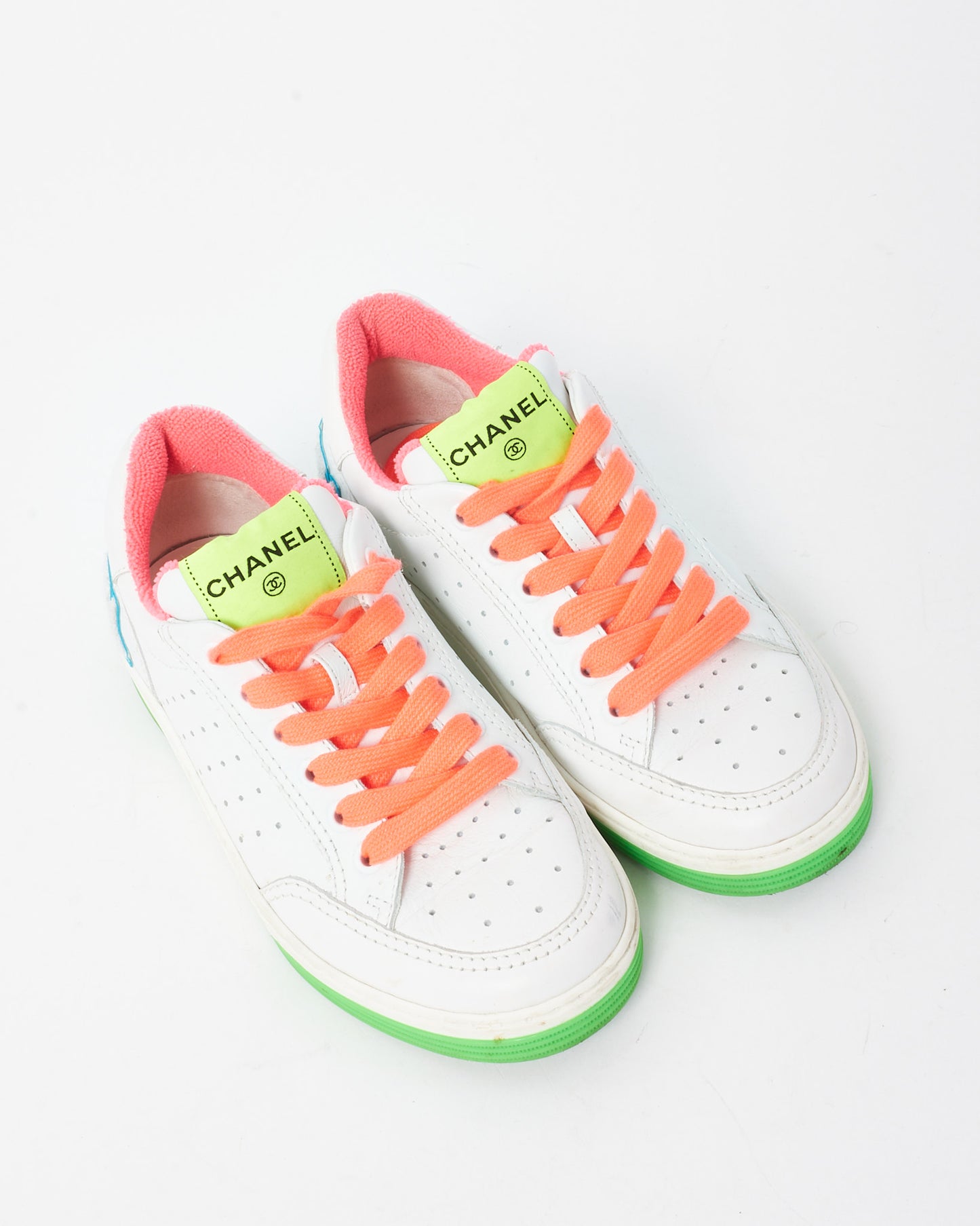 Chanel White and Neon Multi Leather Logo Low-Top Sneakers - 35.5