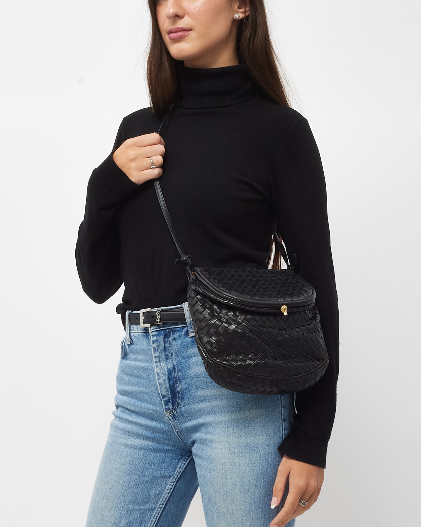 Bottega Veneta Vintage Black Intrecciato Leather Coin Purse Style Flap Crossbody Bag