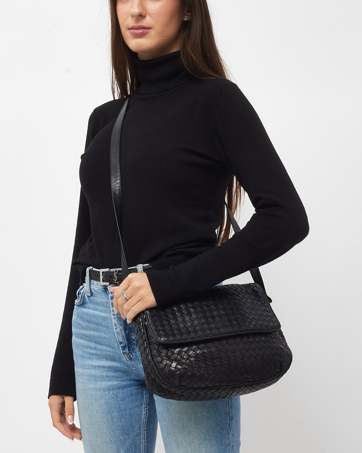 Bottega Veneta Vintage Black Nappa Intrecciato Rounded Flap Messenger Bag Black