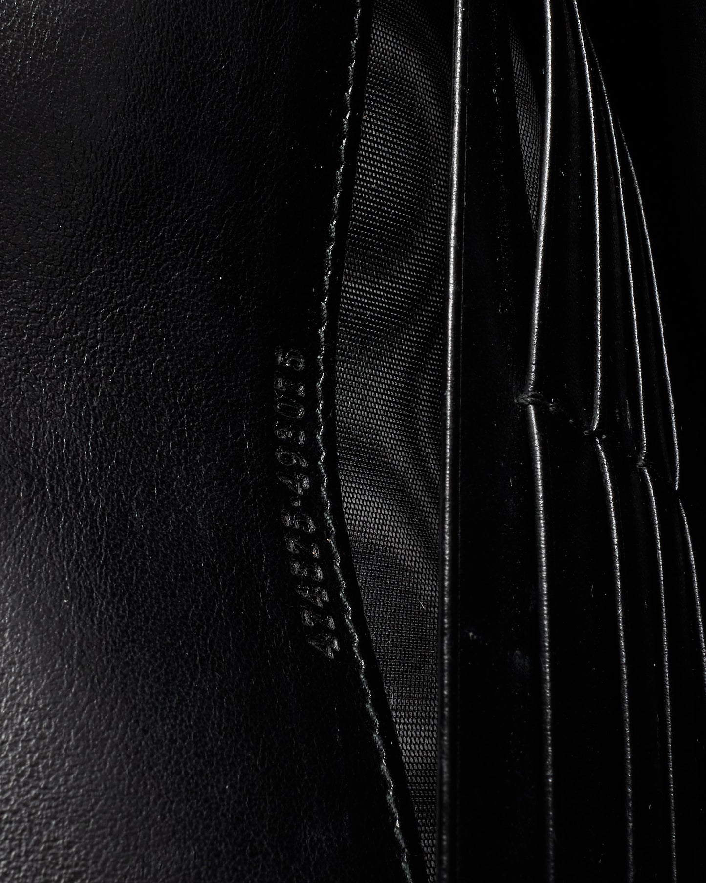 Gucci Black Chevron Leather GG Marmont (WOC) Wallet On Chain Crossbody Bag