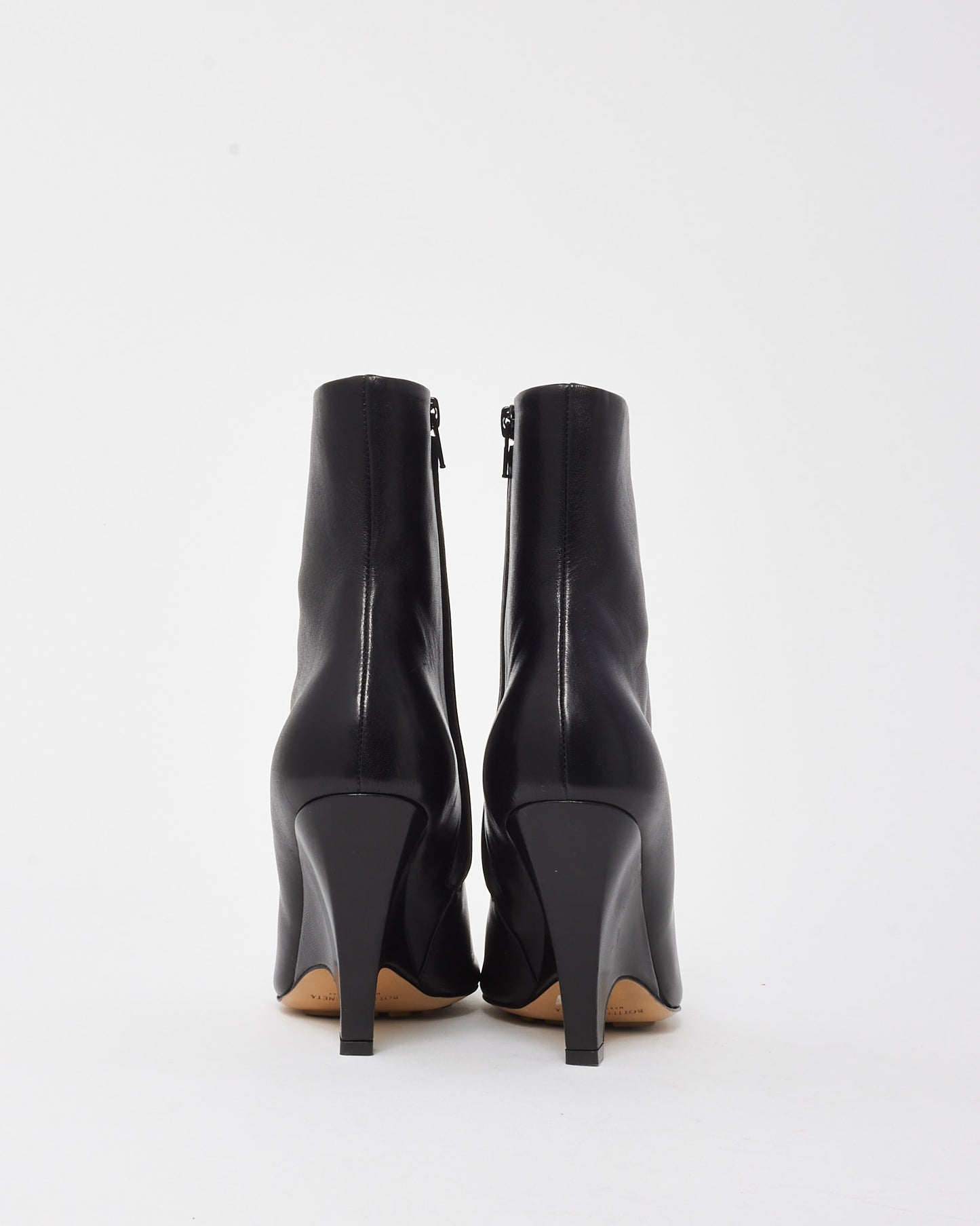 Bottega Veneta Black Leather Pointed Toe Wedge Ankle Boots - 40