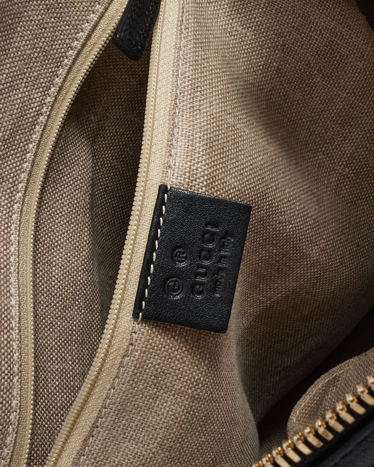 Gucci Black Monogram GG Microguccissima Leather Medium Dome 2Way Bag with Strap