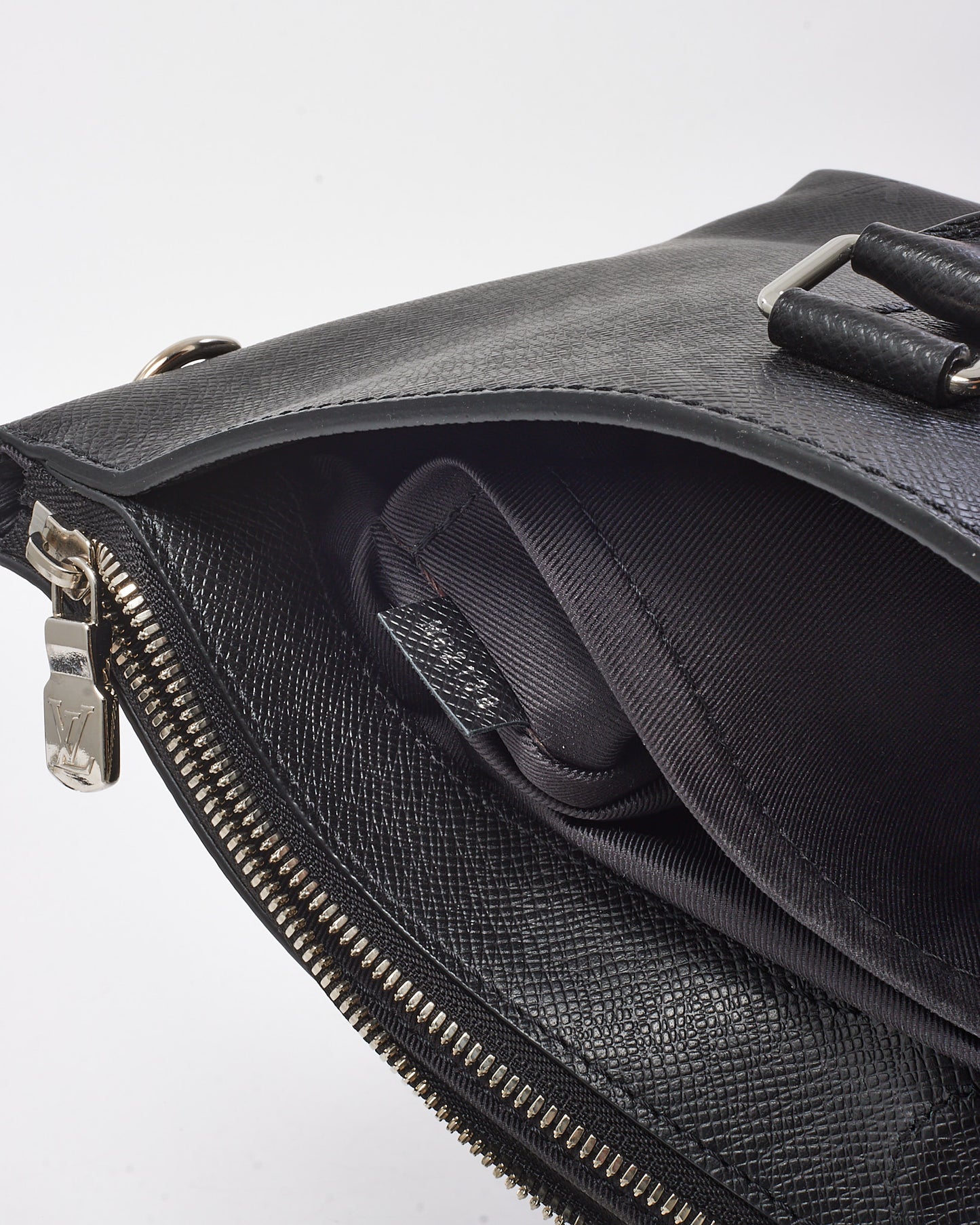 Louis Vuitton Black Taiga Leather Anton Soft 2Way Briefcase